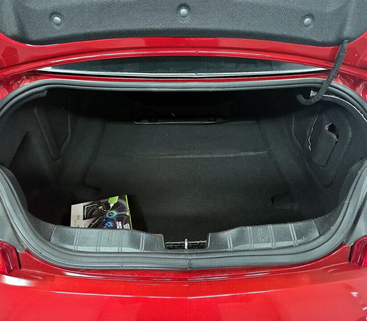Trunk/Cargo (Seats Up)