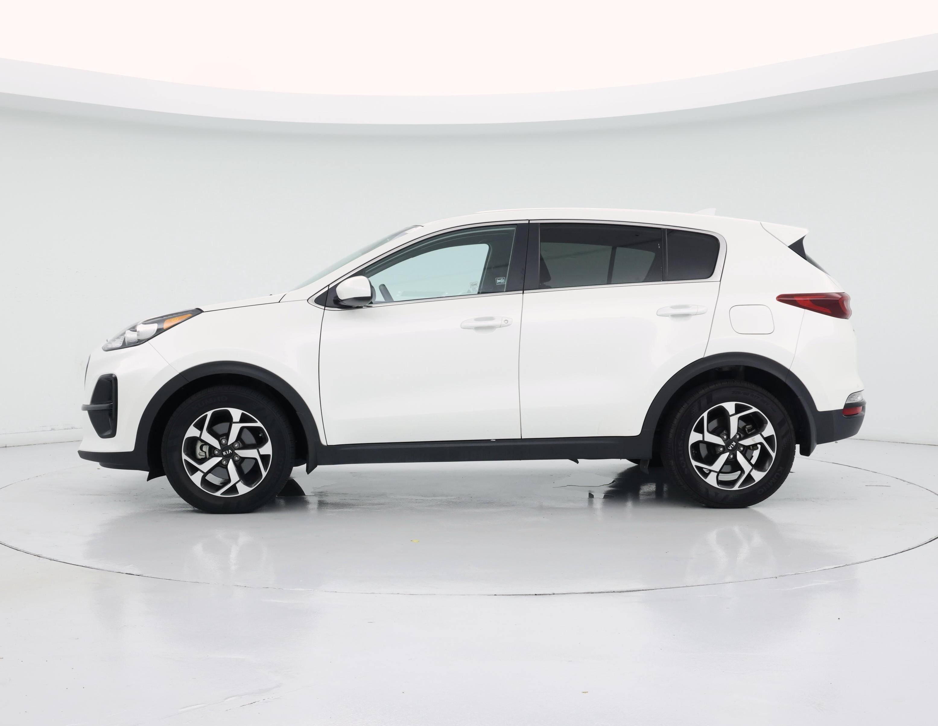 Thumbnail: 2021 Kia Sportage - 3