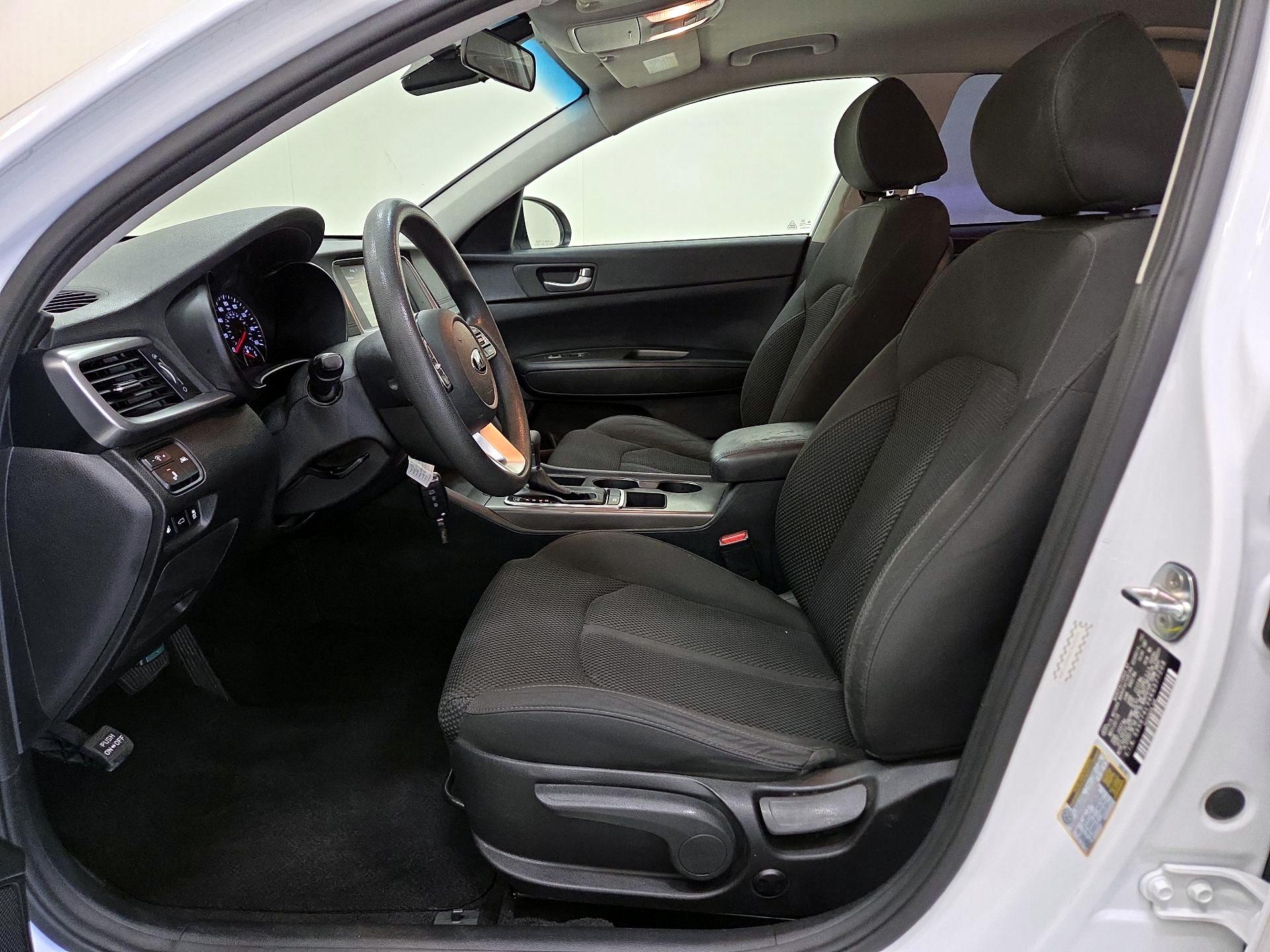 Thumbnail: 2019 Kia Optima - 11