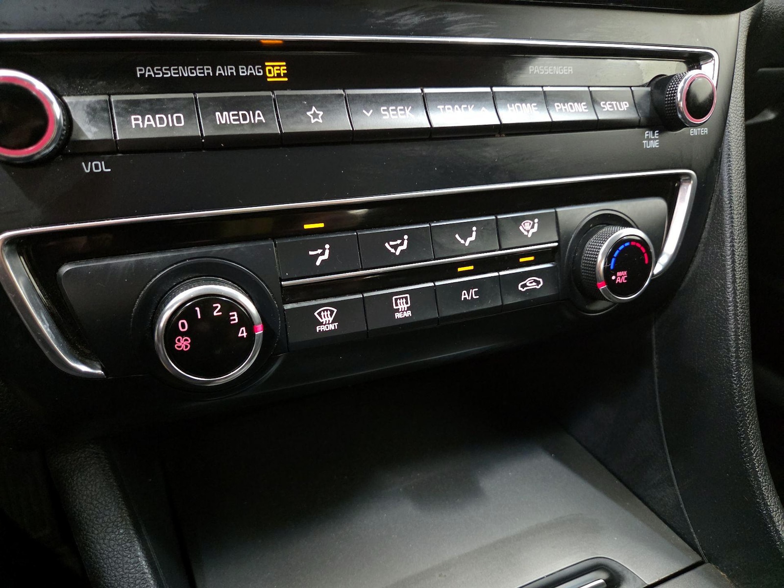 2019 Kia Optima LX - Photo 17