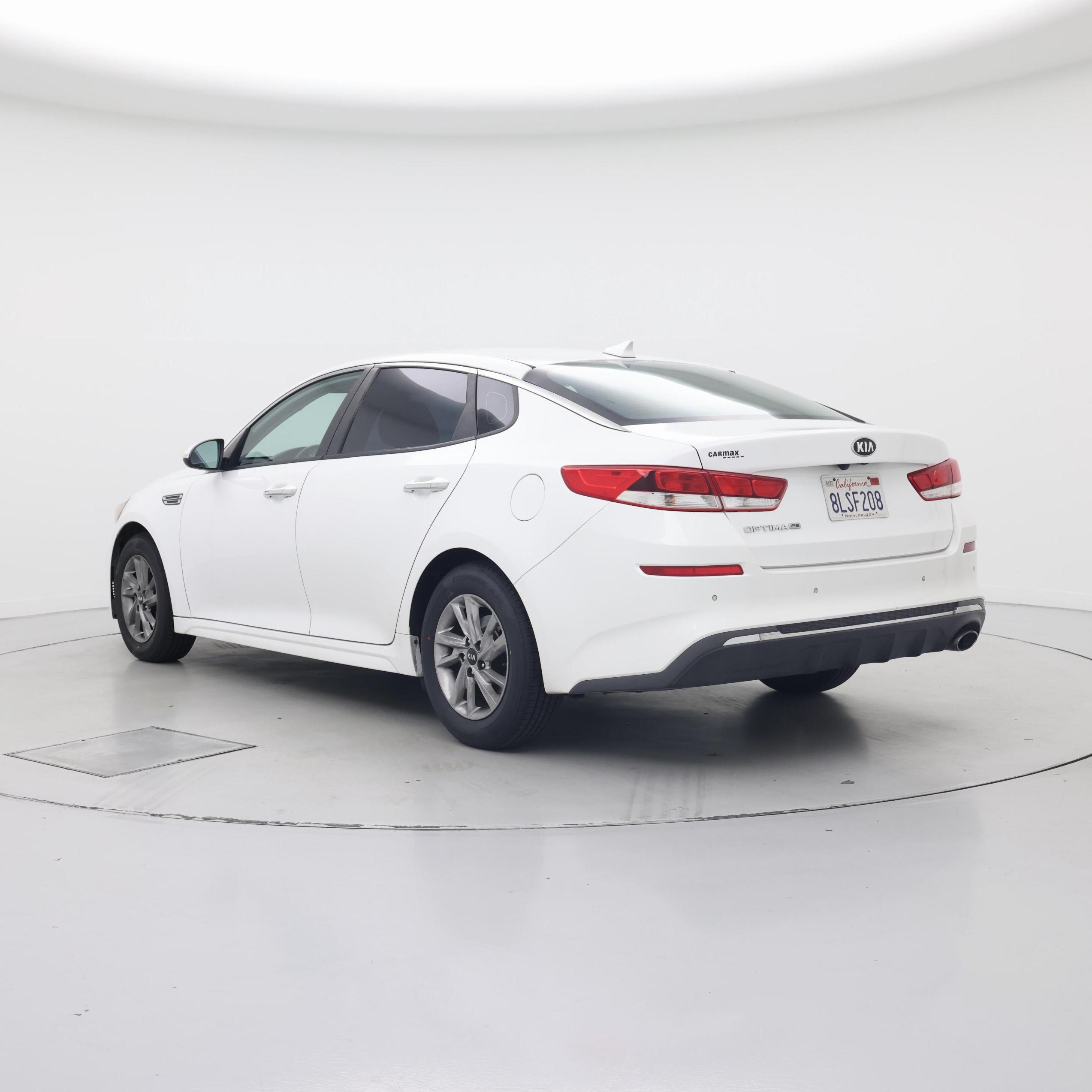 Thumbnail: 2019 Kia Optima - 2