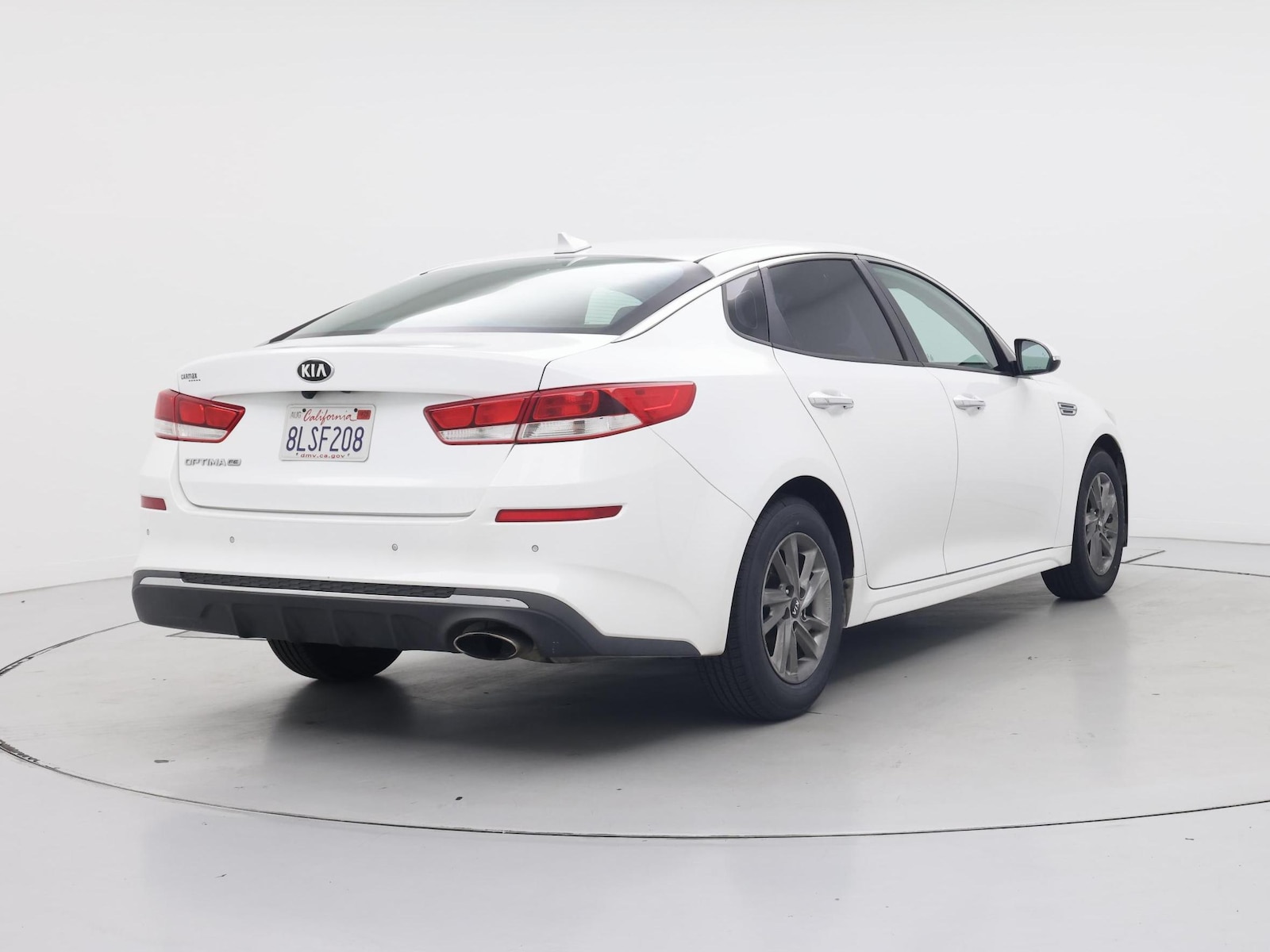 2019 Kia Optima LX - Photo 9
