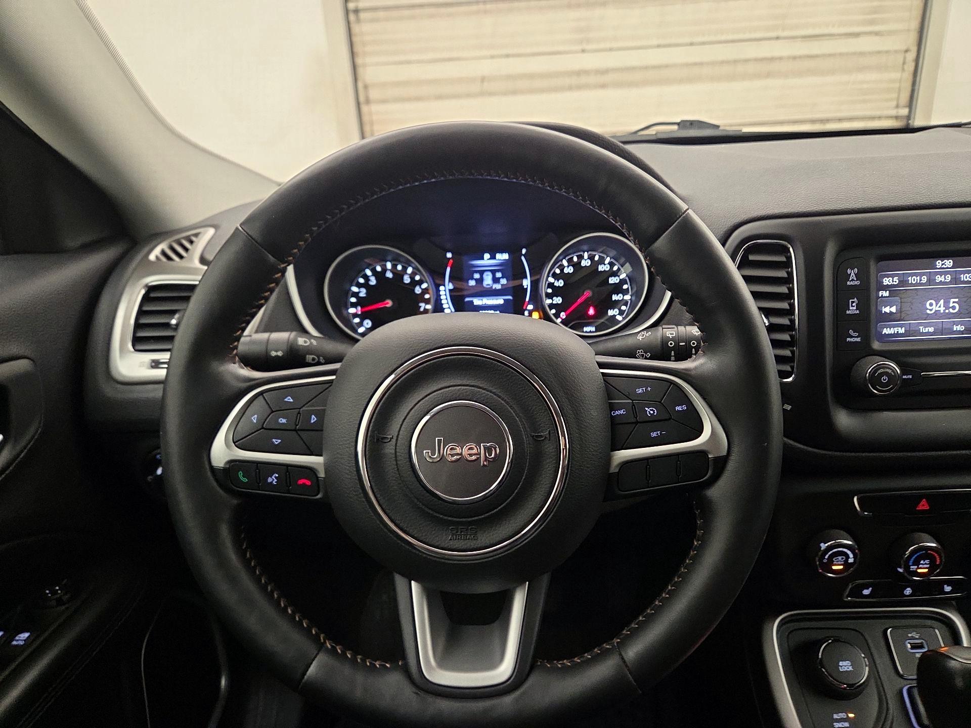 Thumbnail: 2018 Jeep Compass - 10