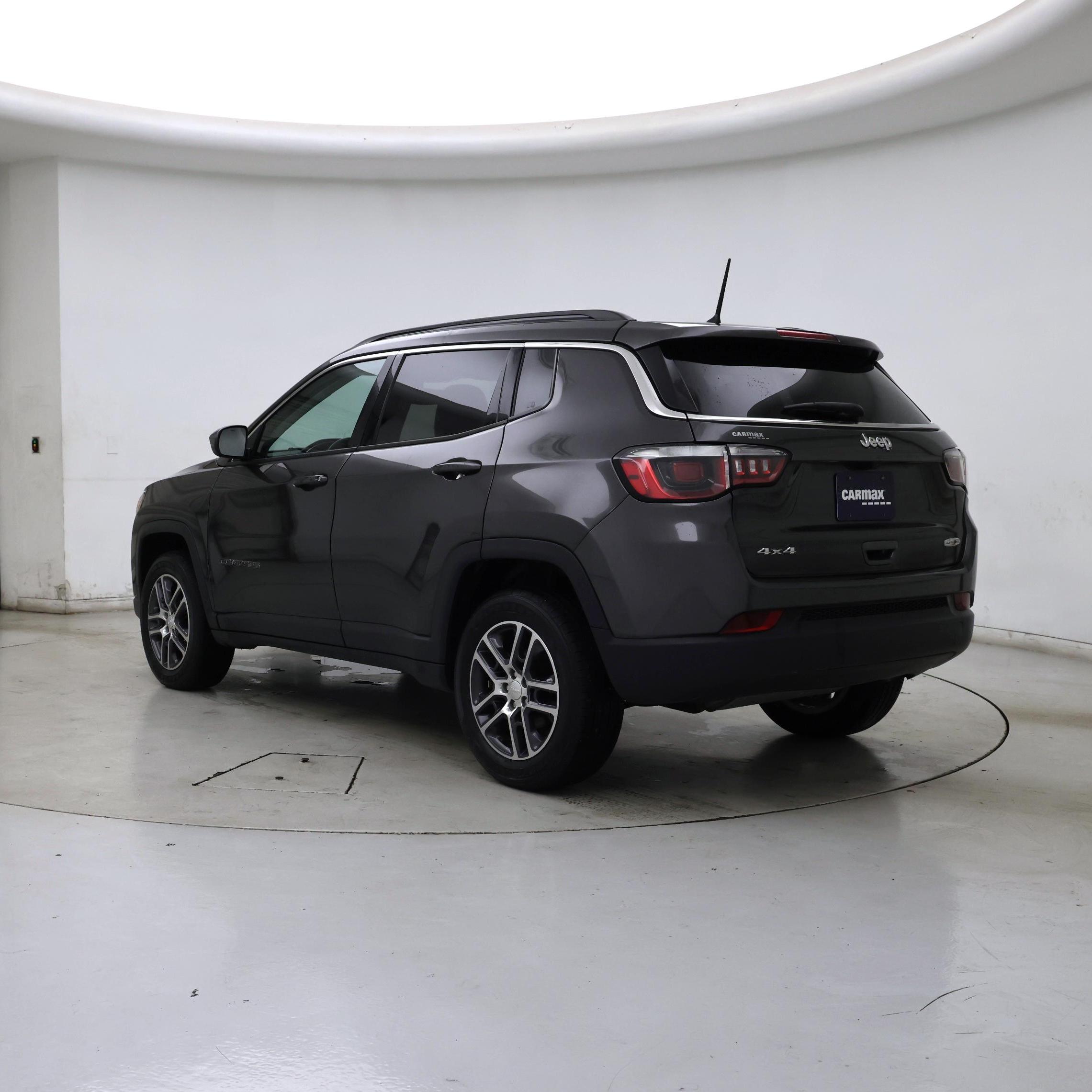 Thumbnail: 2018 Jeep Compass - 2