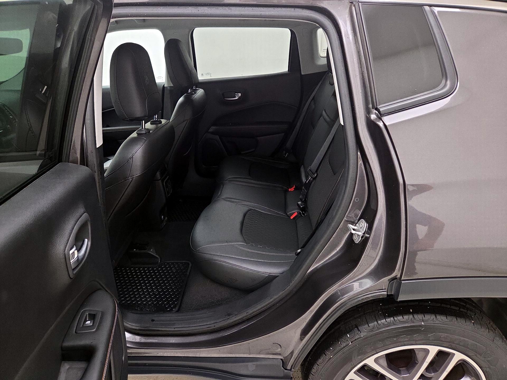 Thumbnail: 2018 Jeep Compass - 19