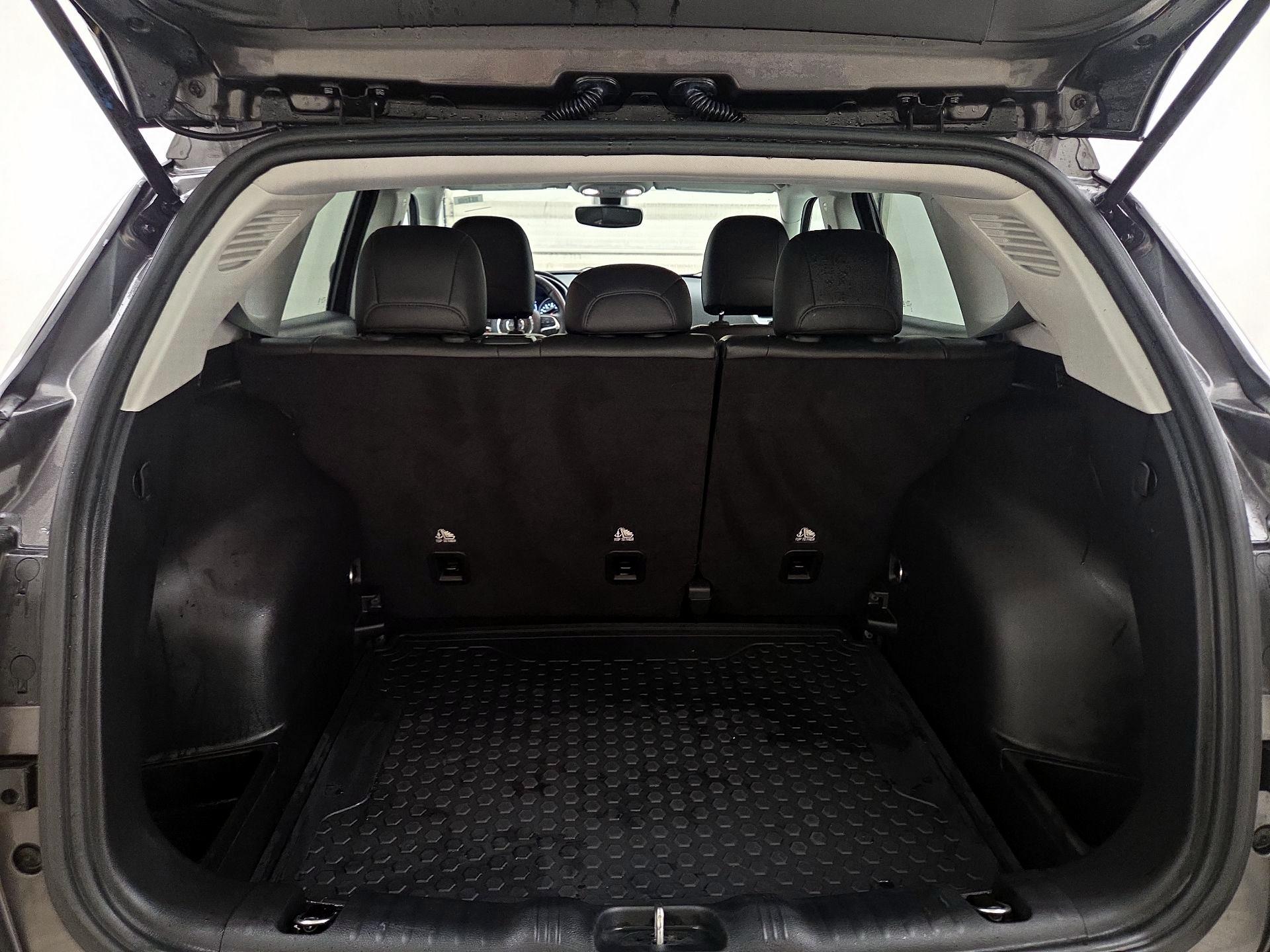 Thumbnail: 2018 Jeep Compass - 20