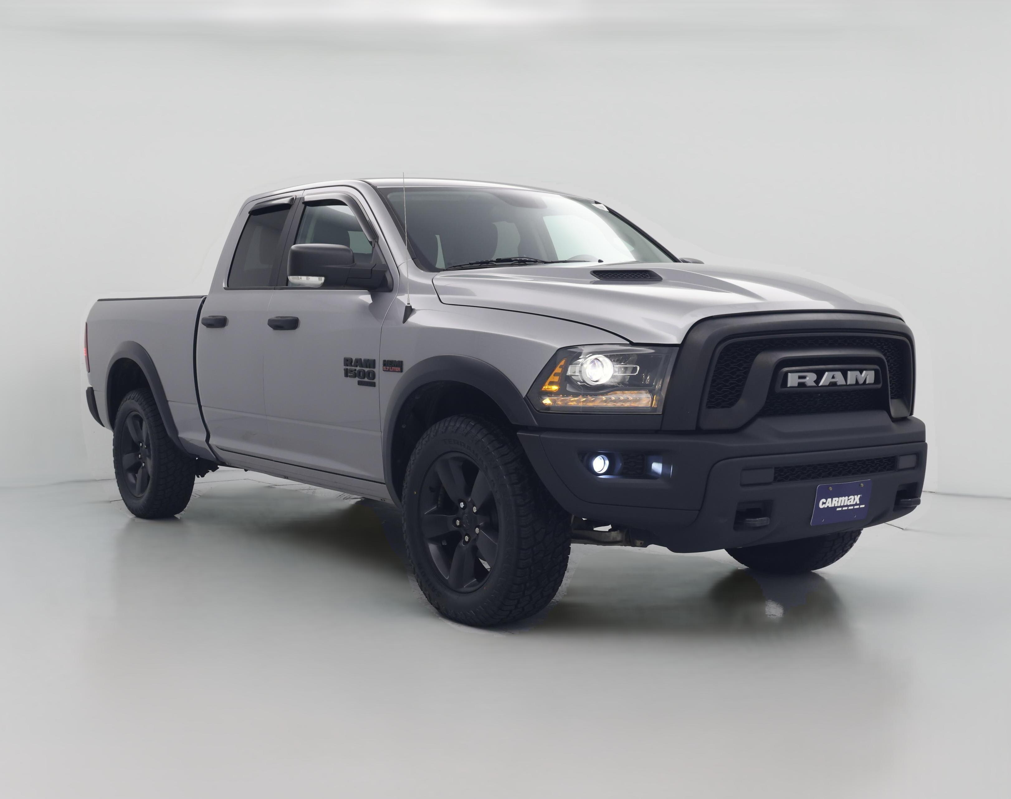 Thumbnail: 2020 RAM 1500 Classic - 1