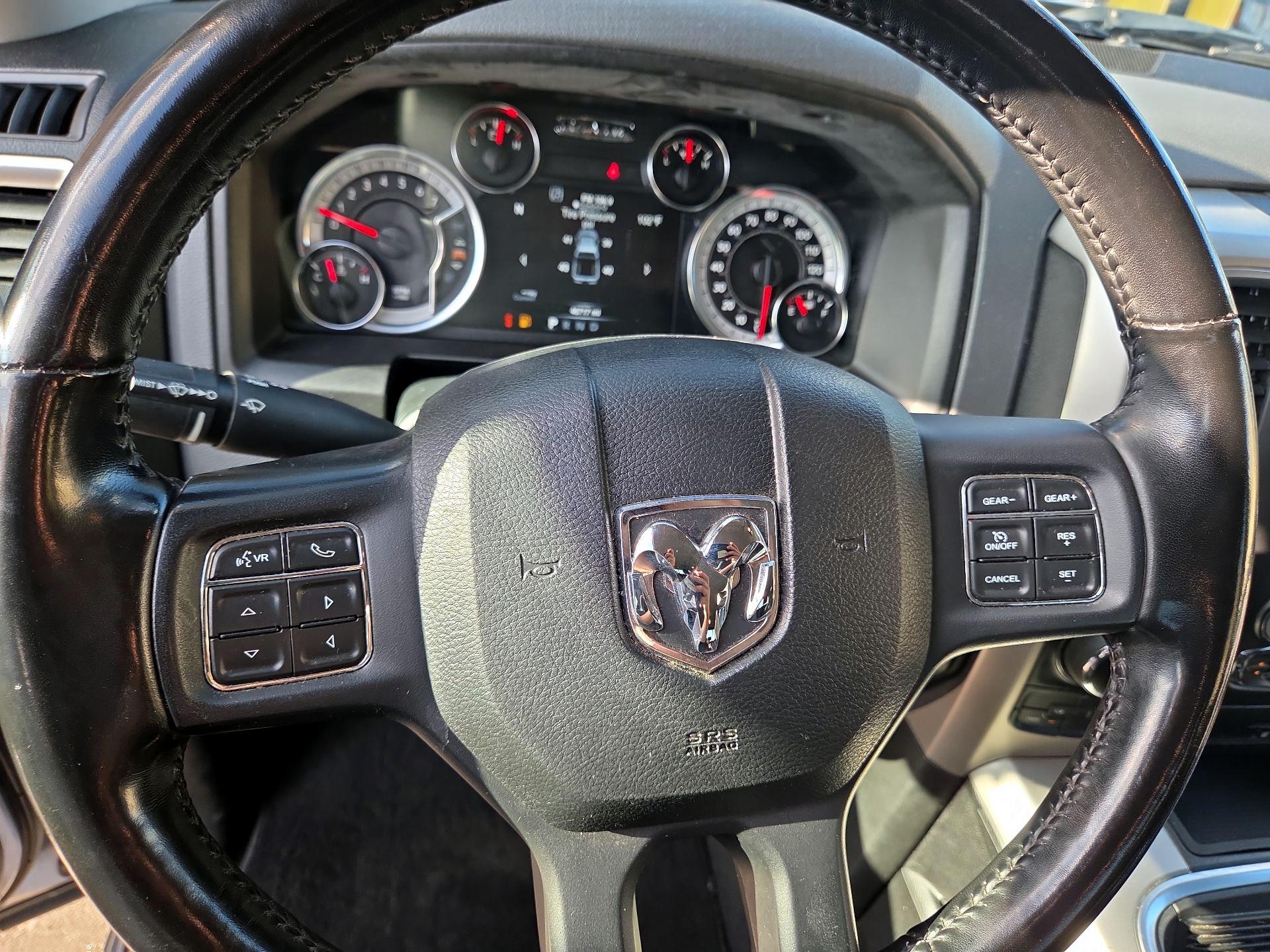 Thumbnail: 2020 RAM 1500 Classic - 10