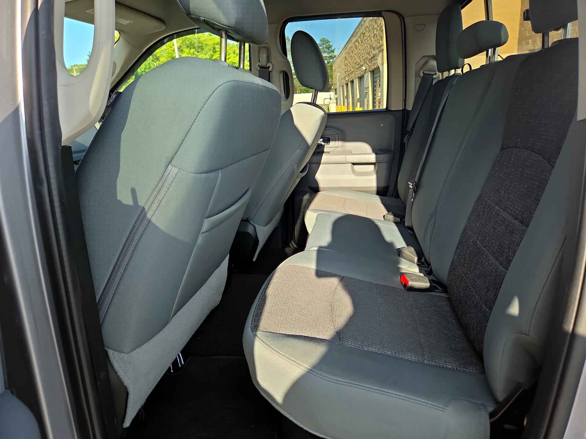 Thumbnail: 2020 RAM 1500 Classic - 18
