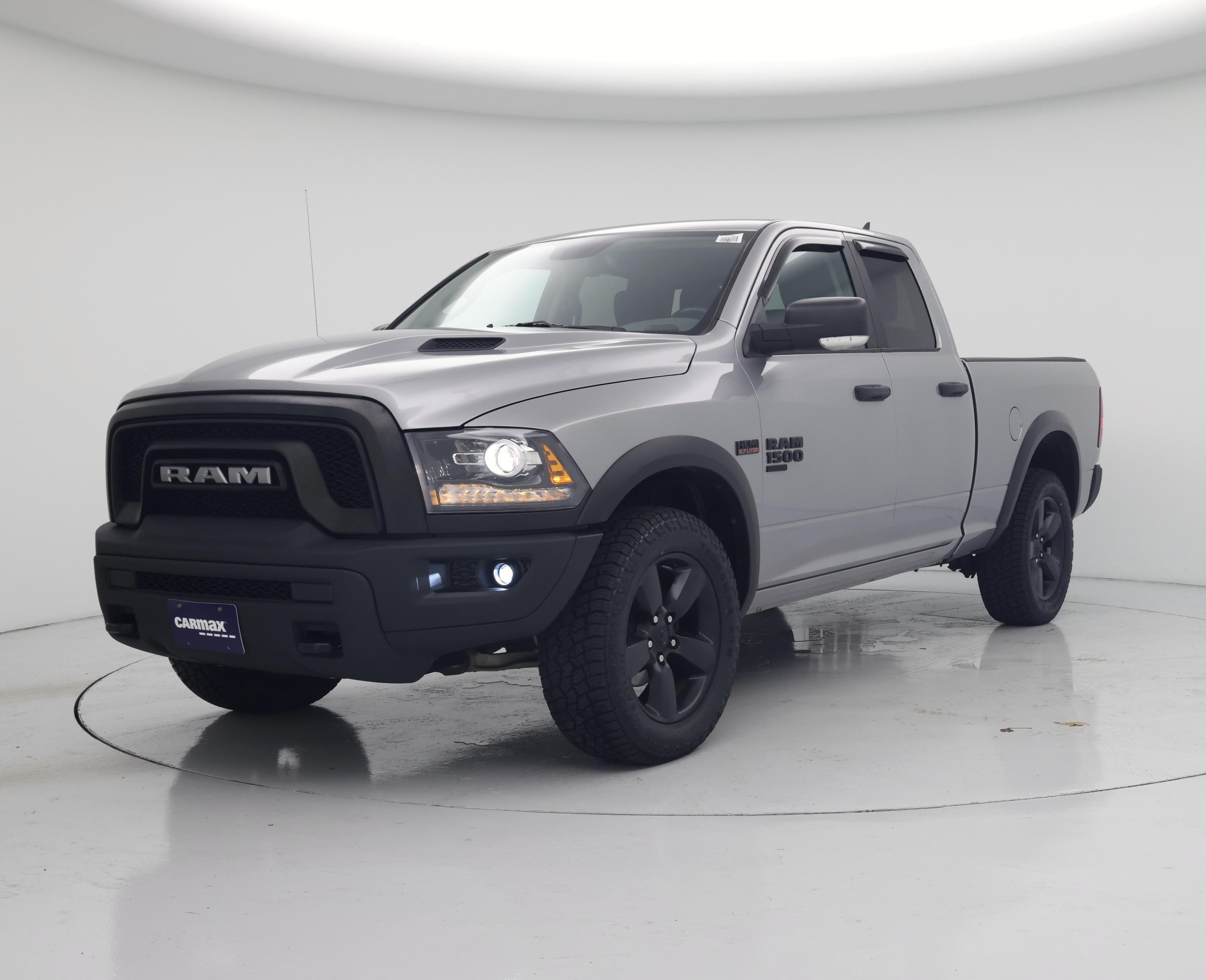 Thumbnail: 2020 RAM 1500 Classic - 4