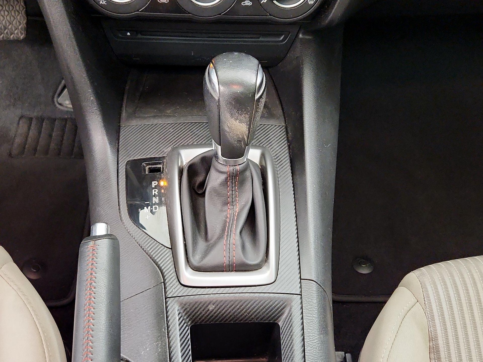 2014 Mazda MAZDA3 i Touring - Photo 17