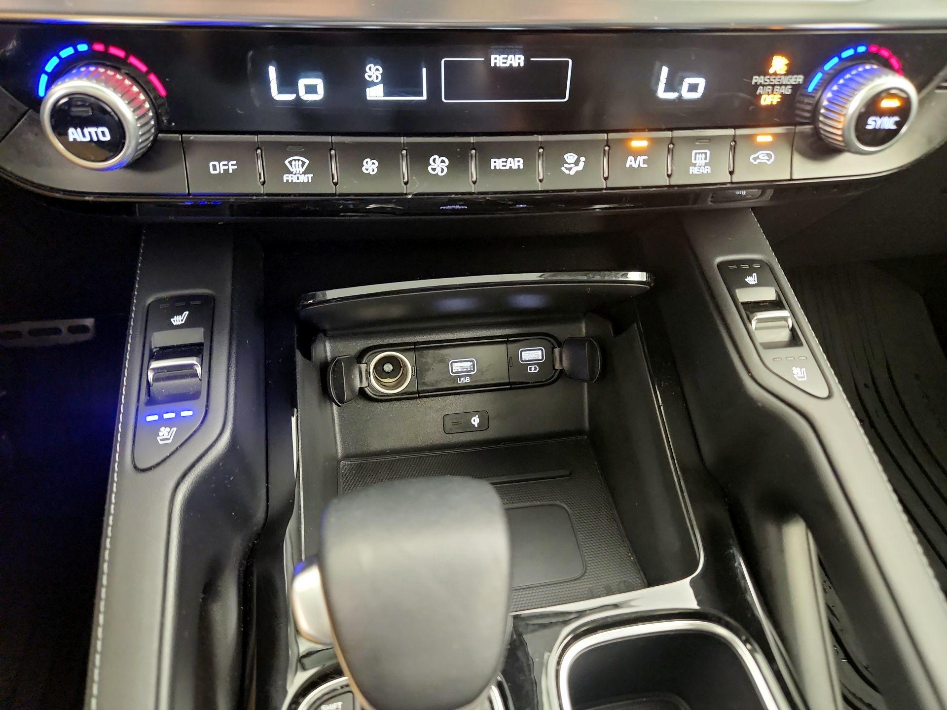 Thumbnail: 2022 Kia Telluride - 17