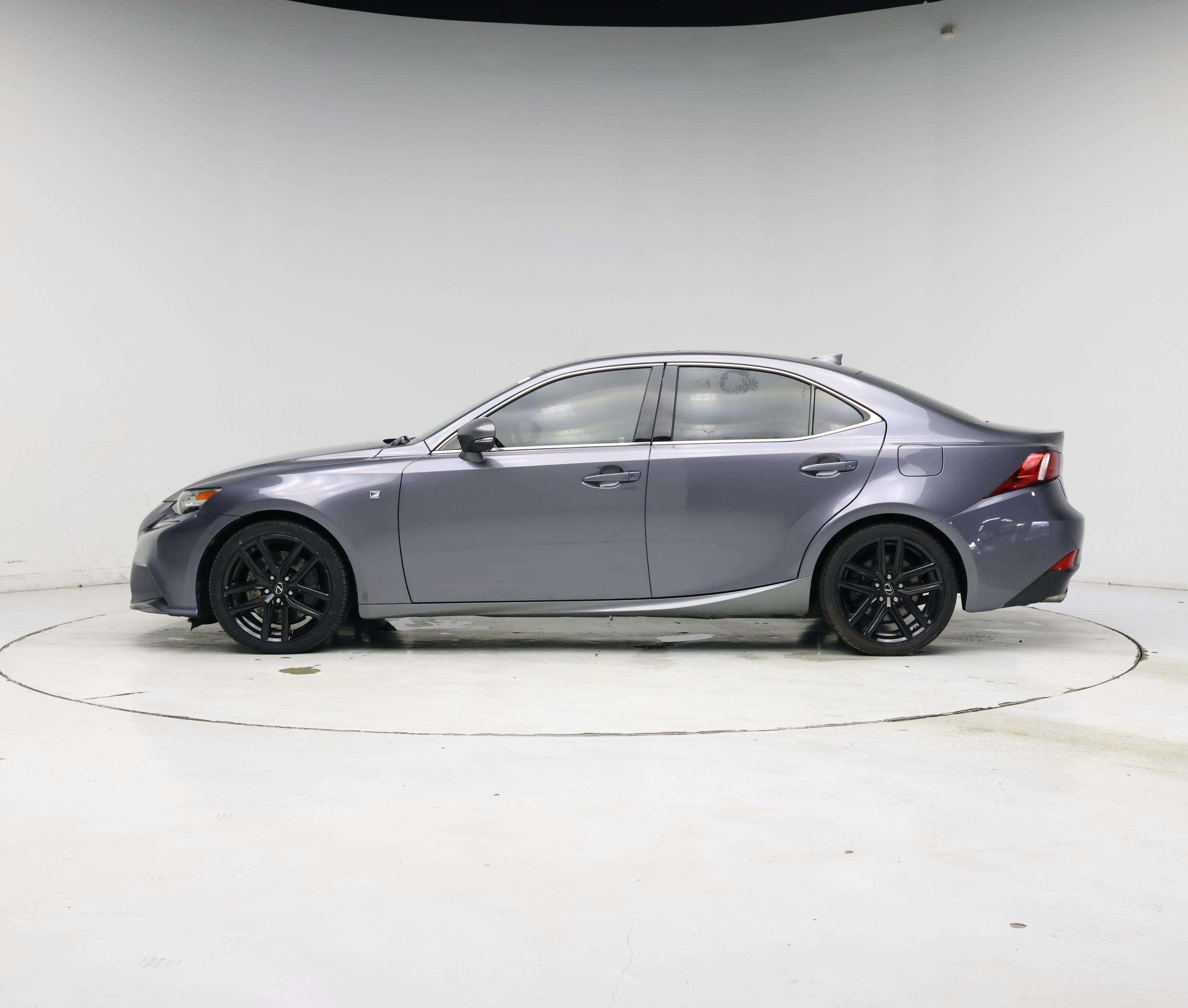 Thumbnail: 2016 Lexus IS - 3