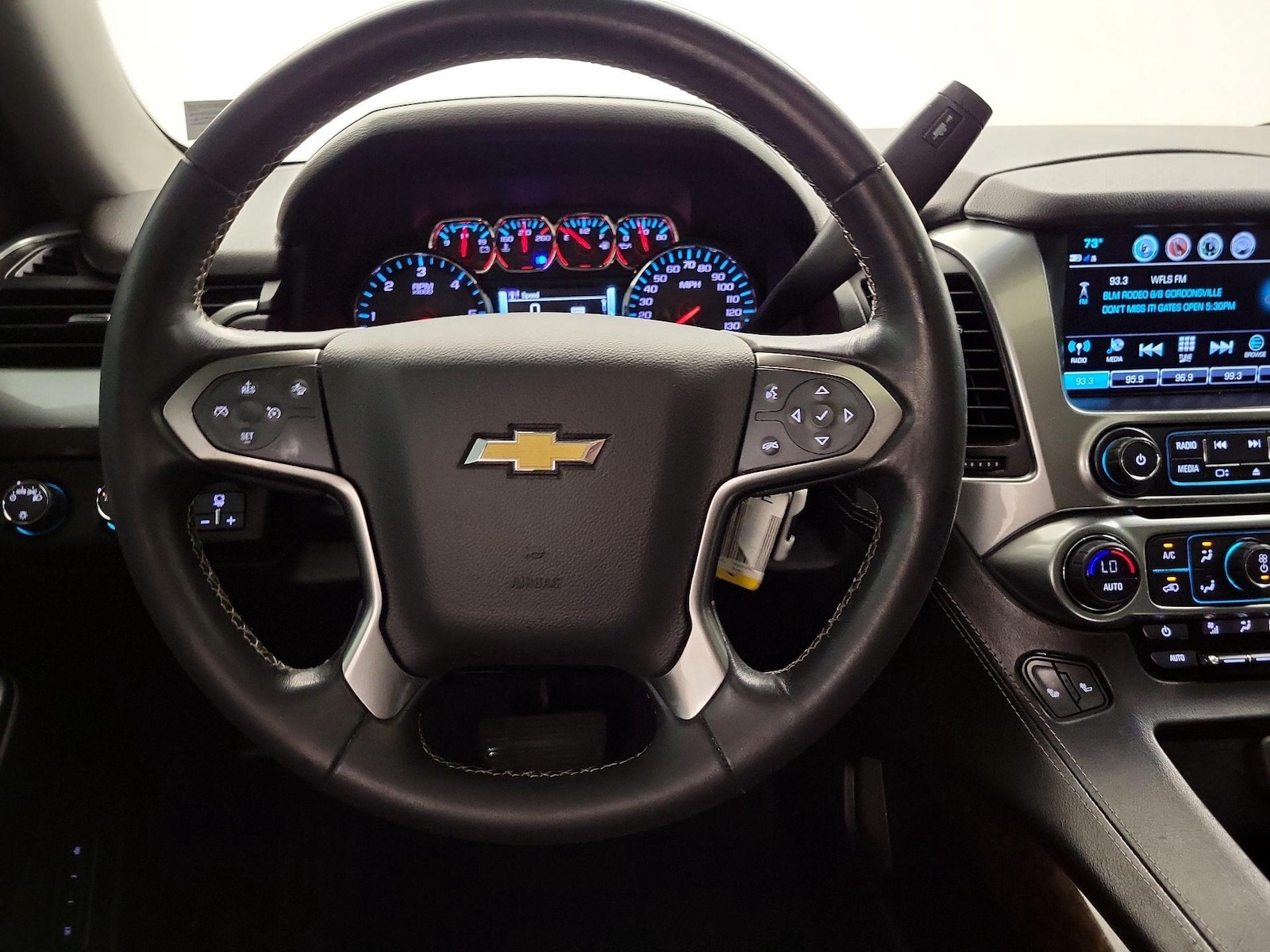 2019 Chevrolet Tahoe LT - Photo 11