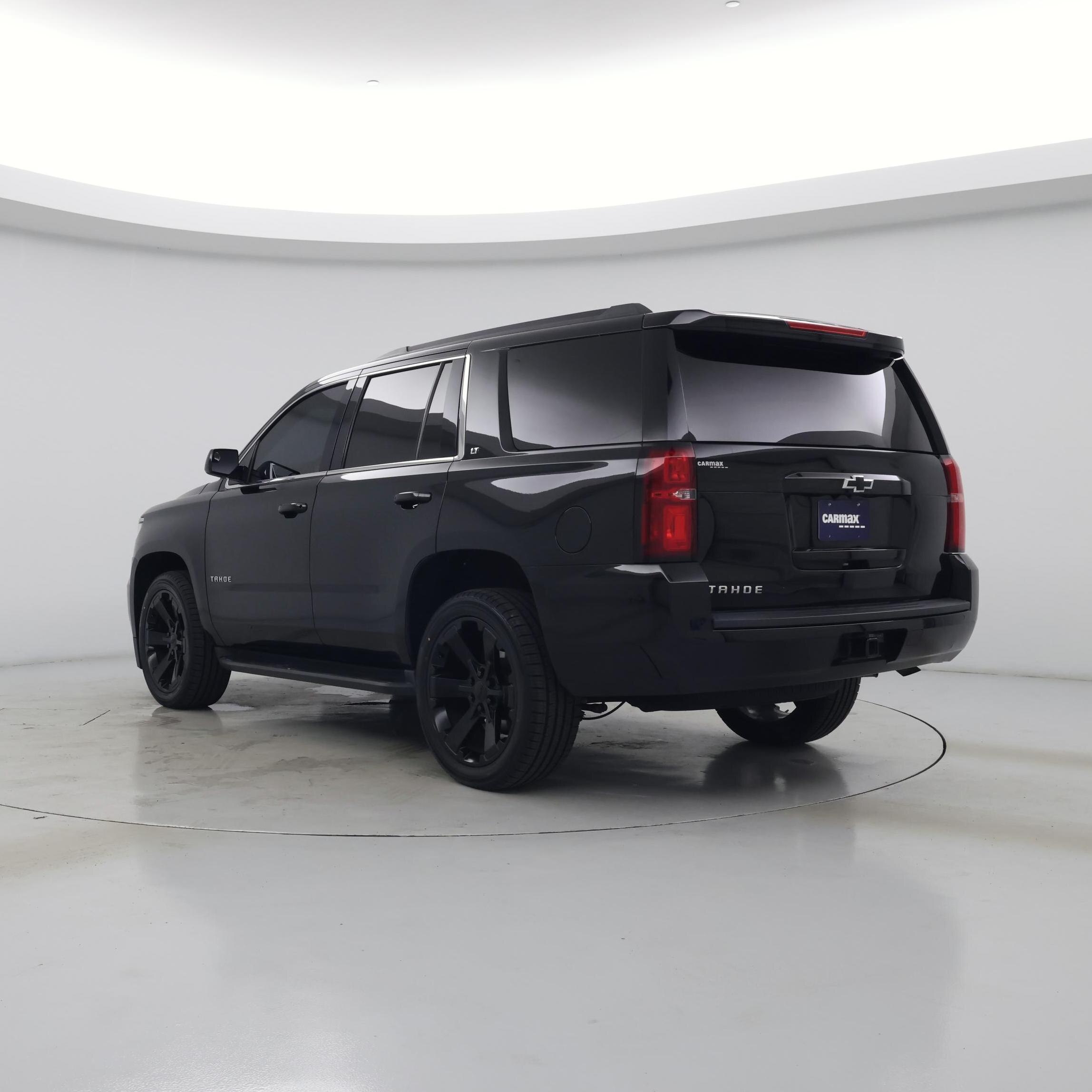 Thumbnail: 2019 Chevrolet Tahoe - 2