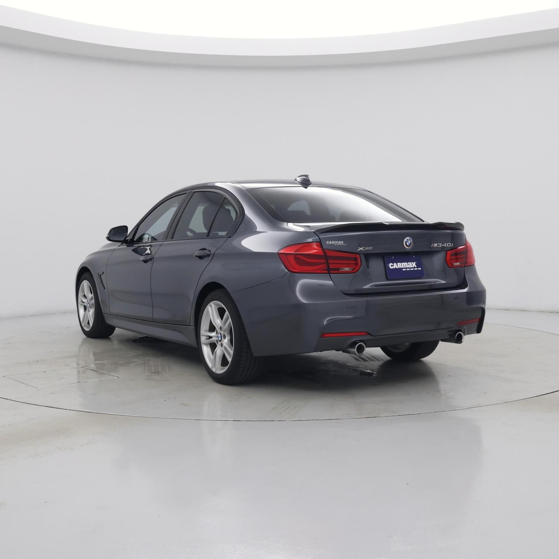 Thumbnail: 2018 BMW 3 Series - 2