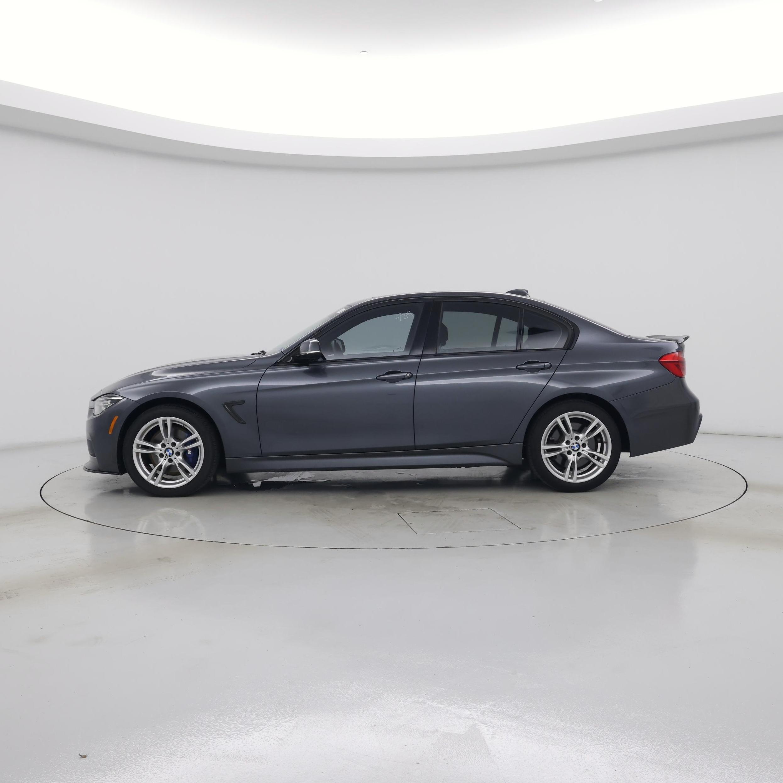 Thumbnail: 2018 BMW 3 Series - 3