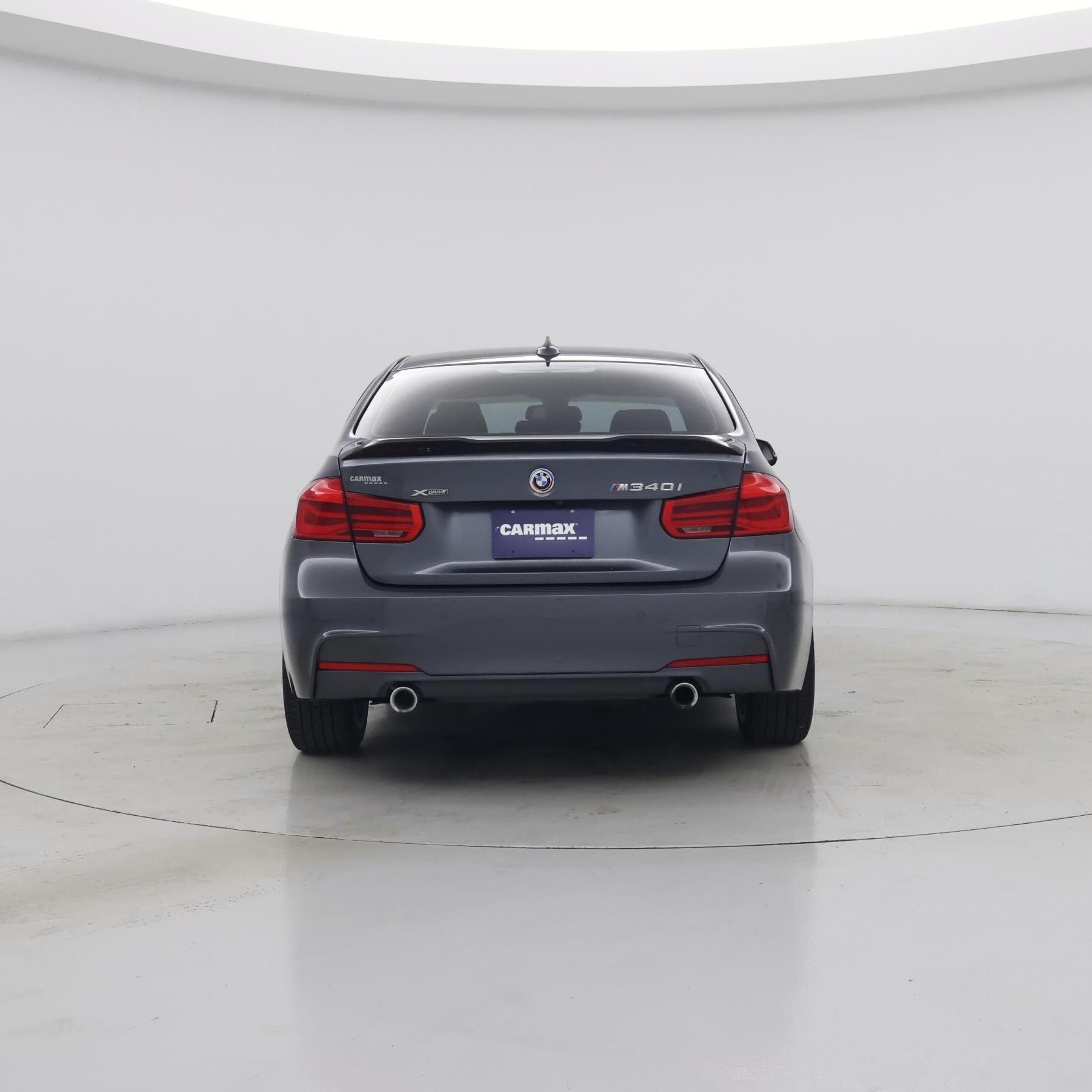 Thumbnail: 2018 BMW 3 Series - 6