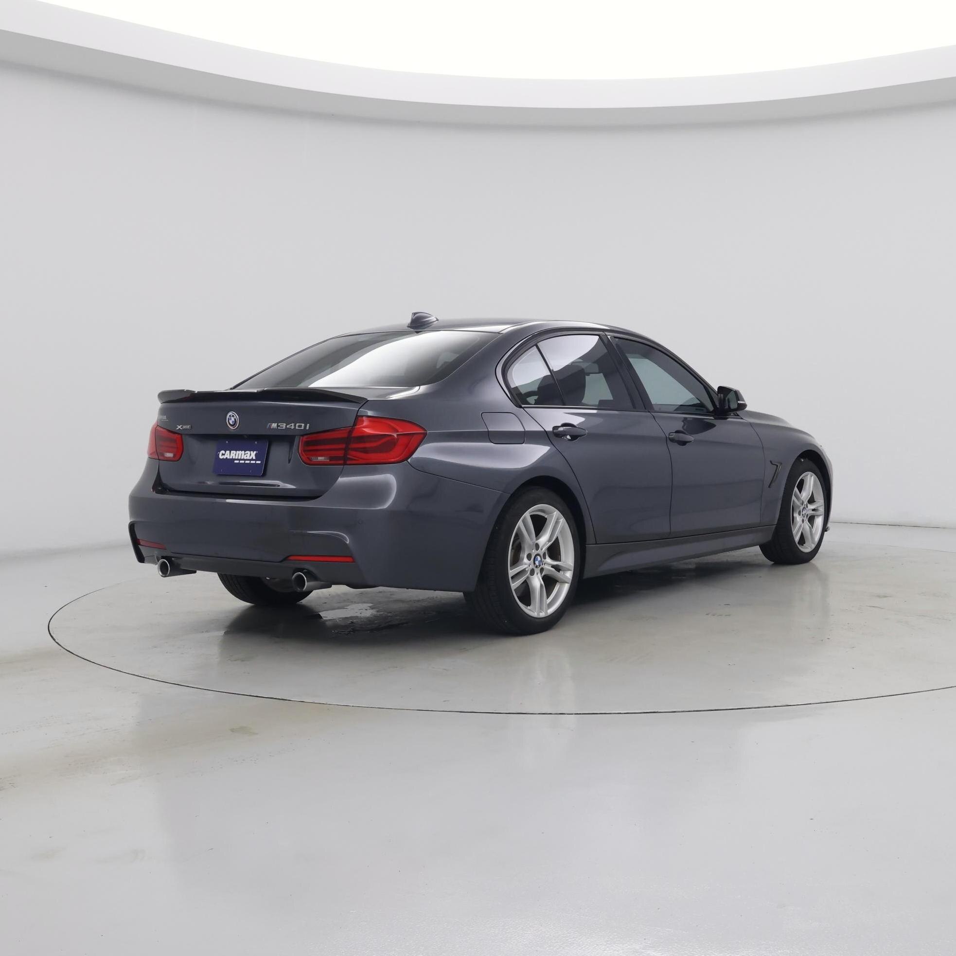 Thumbnail: 2018 BMW 3 Series - 8