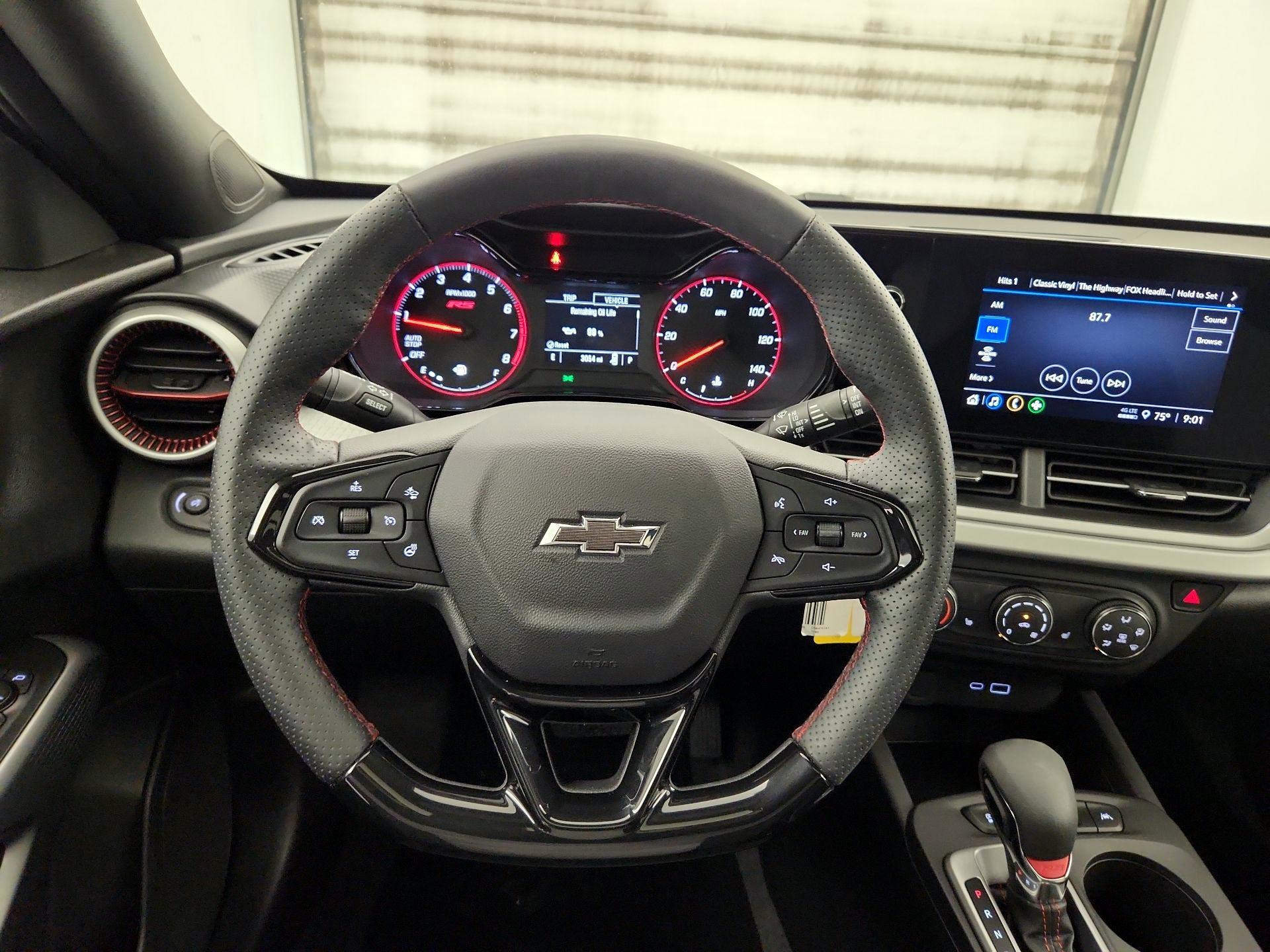 Thumbnail: 2025 Chevrolet Trax - 10