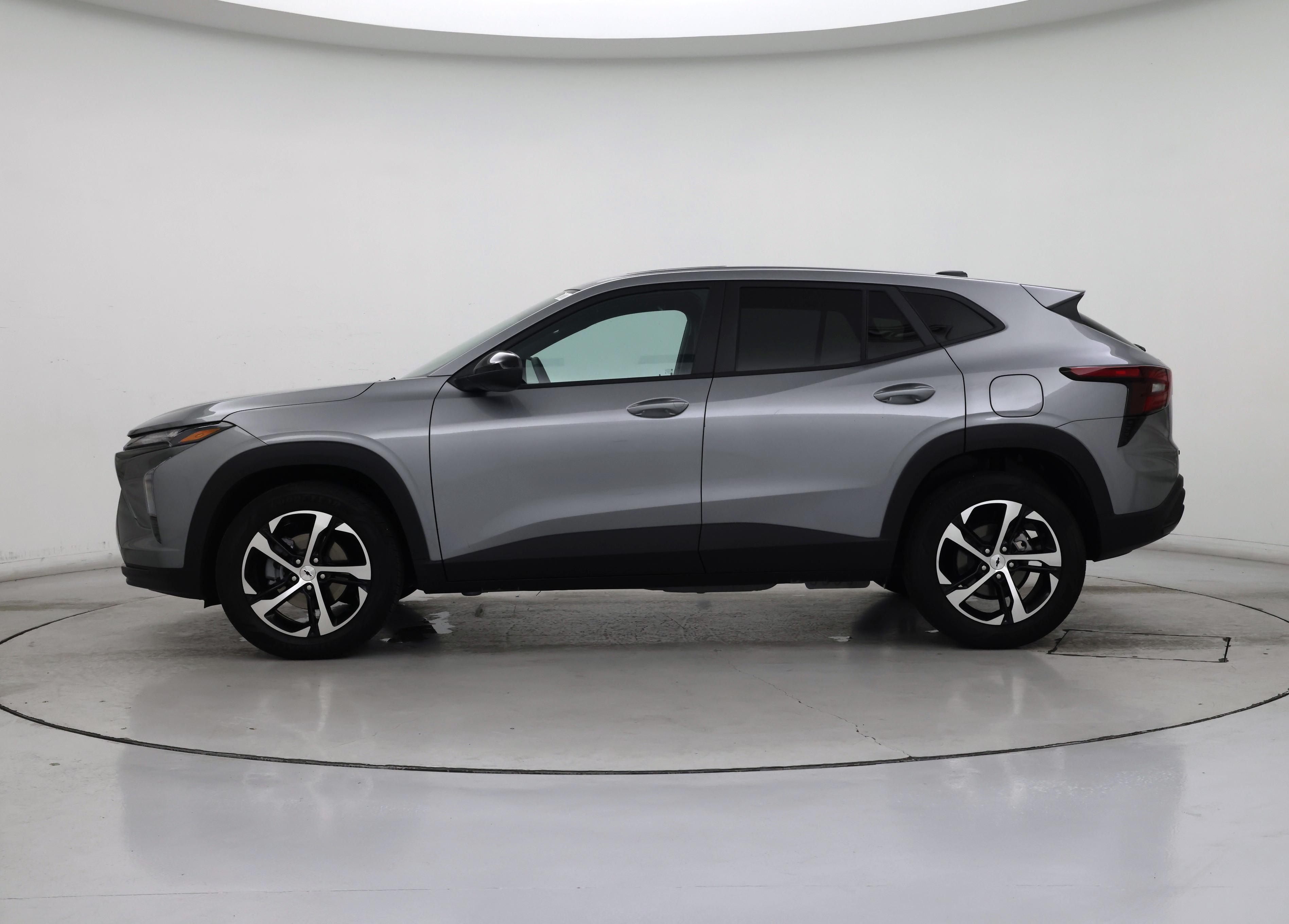Thumbnail: 2025 Chevrolet Trax - 3