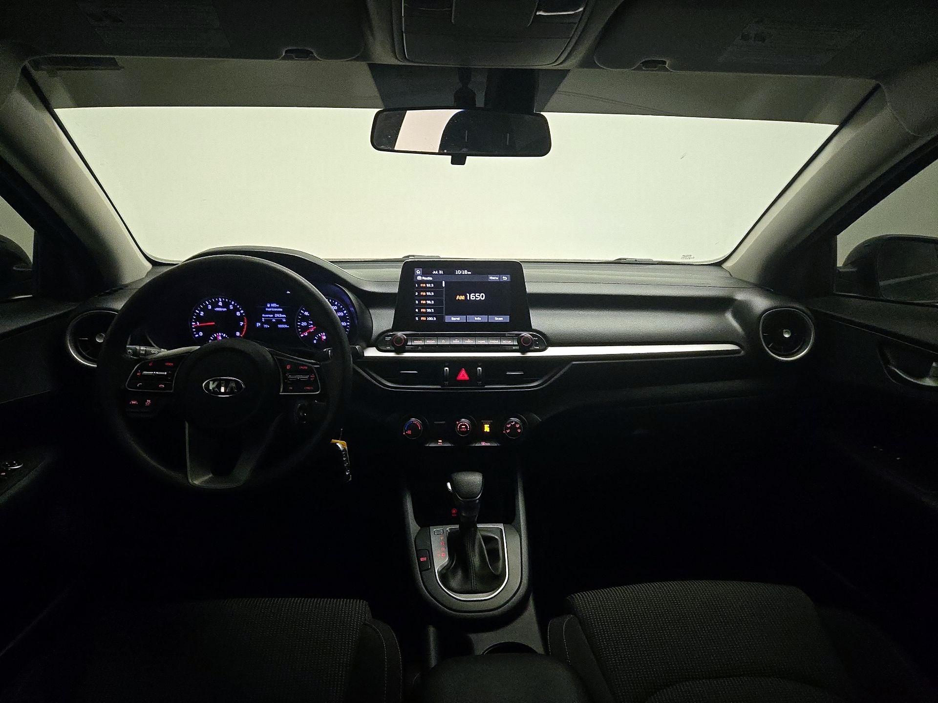 Thumbnail: 2020 Kia Forte - 9