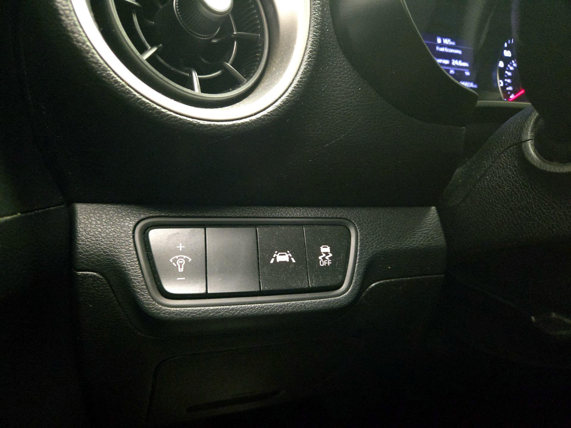 Thumbnail: 2020 Kia Forte - 13