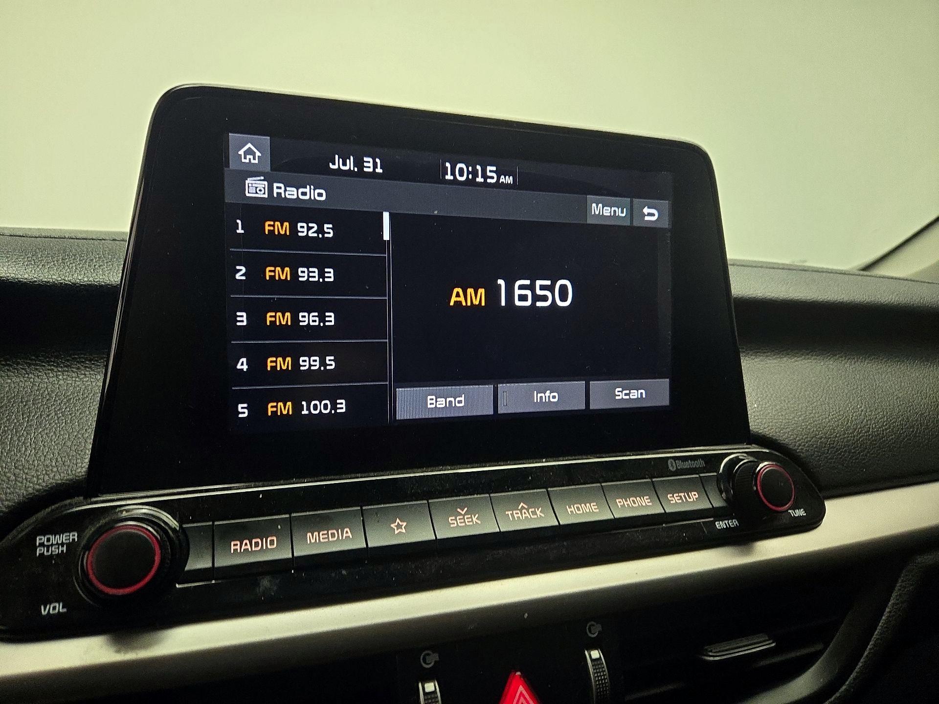 Thumbnail: 2020 Kia Forte - 15