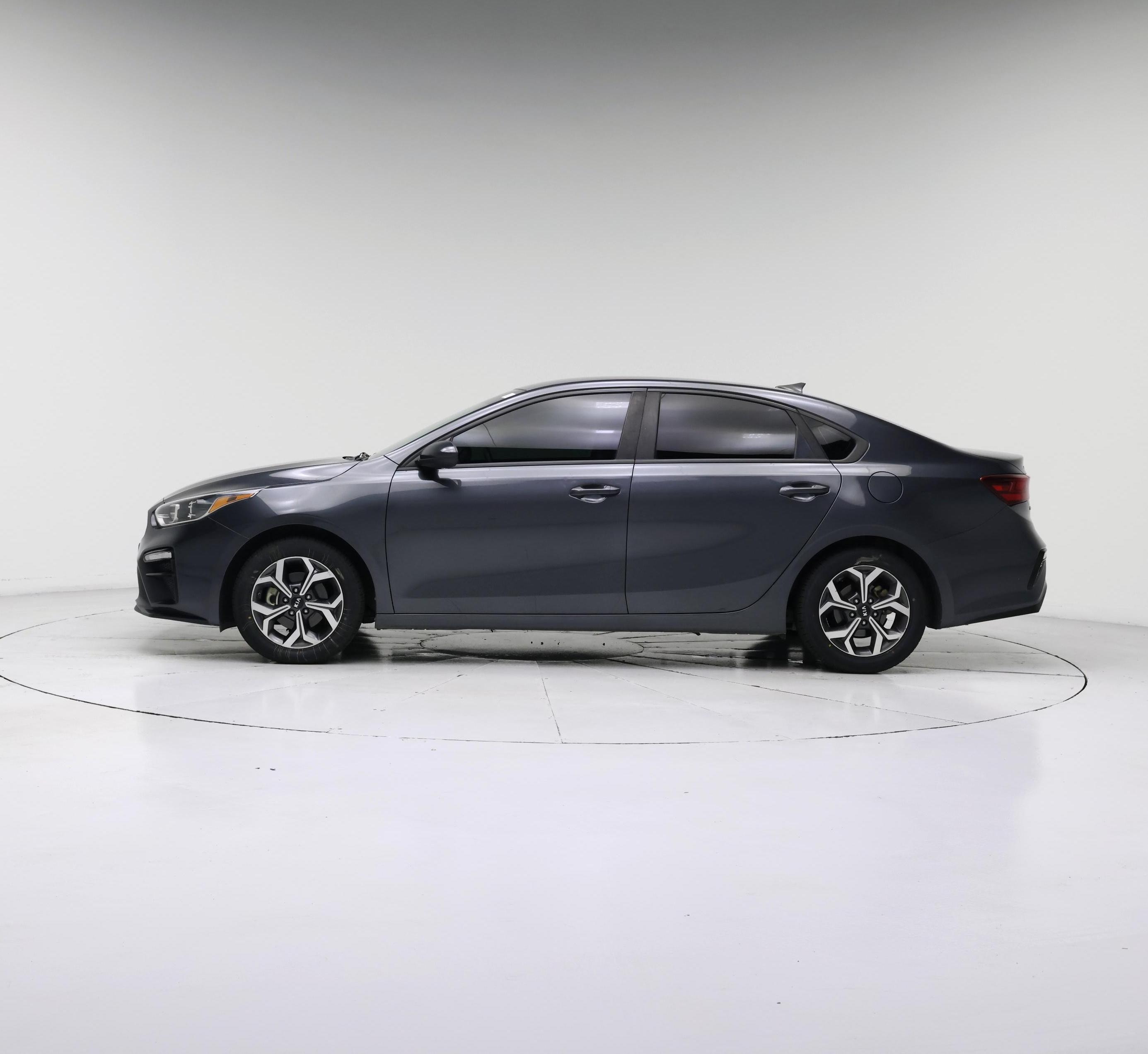 Thumbnail: 2020 Kia Forte - 3