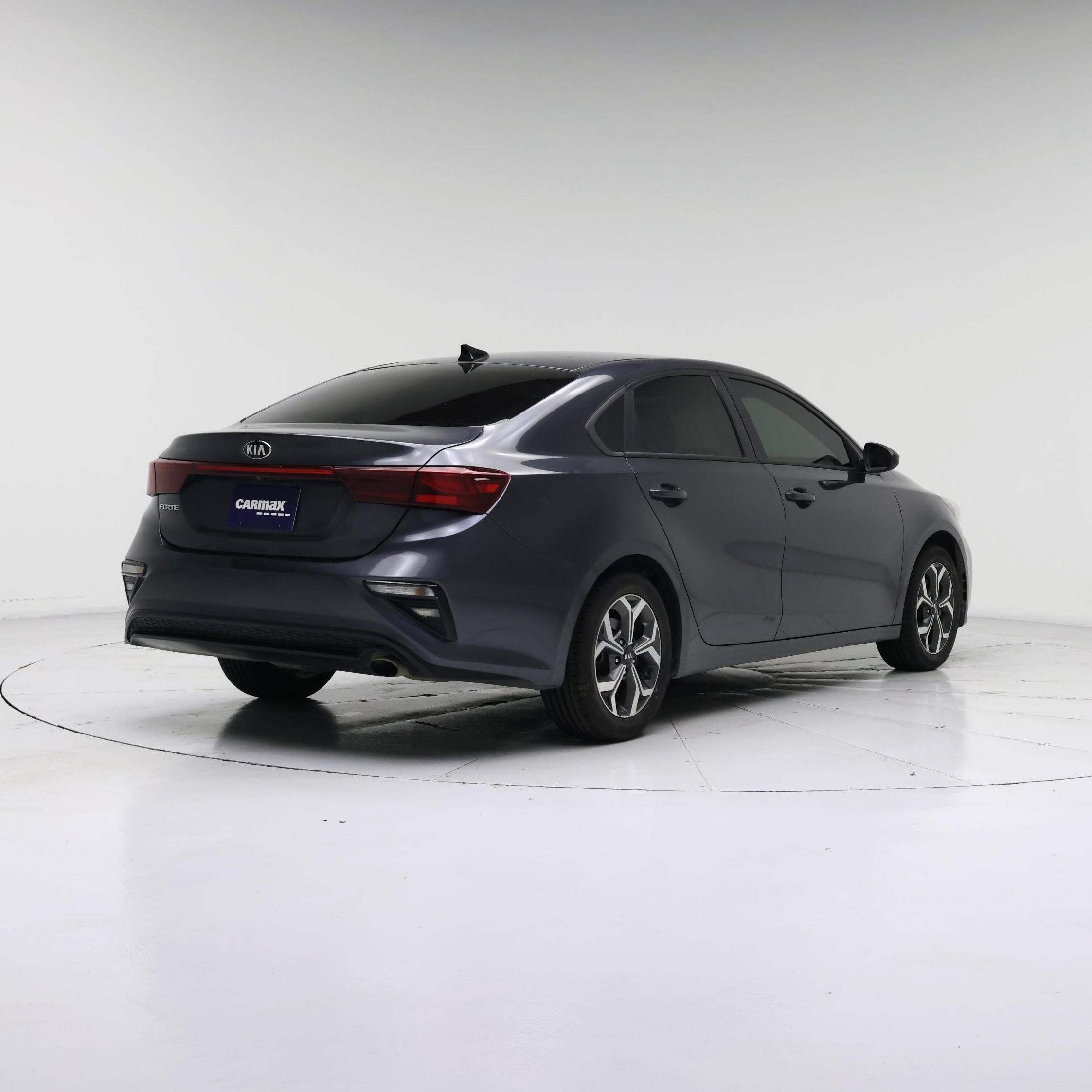 Thumbnail: 2020 Kia Forte - 8