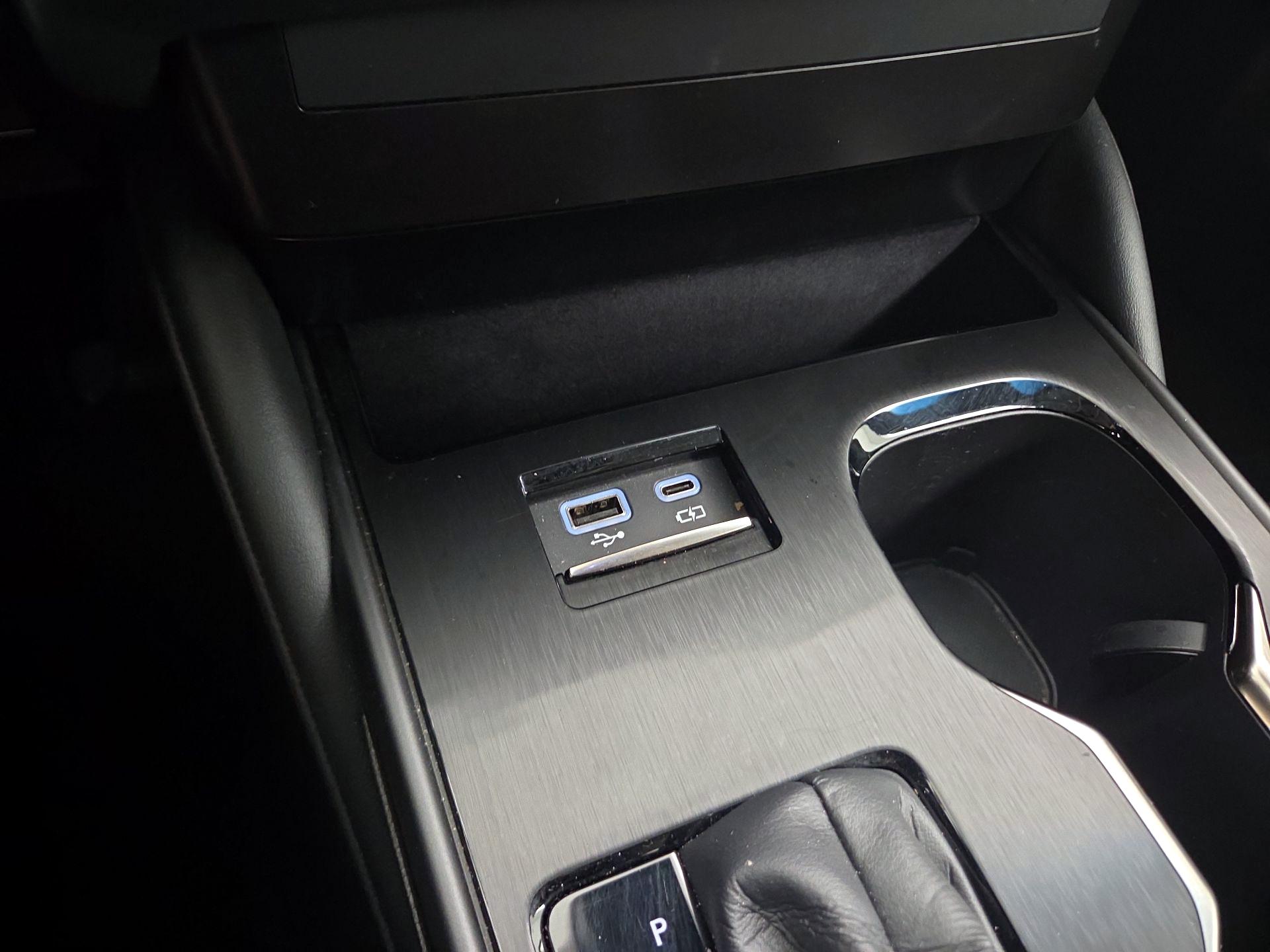Thumbnail: 2024 Lexus ES - 18