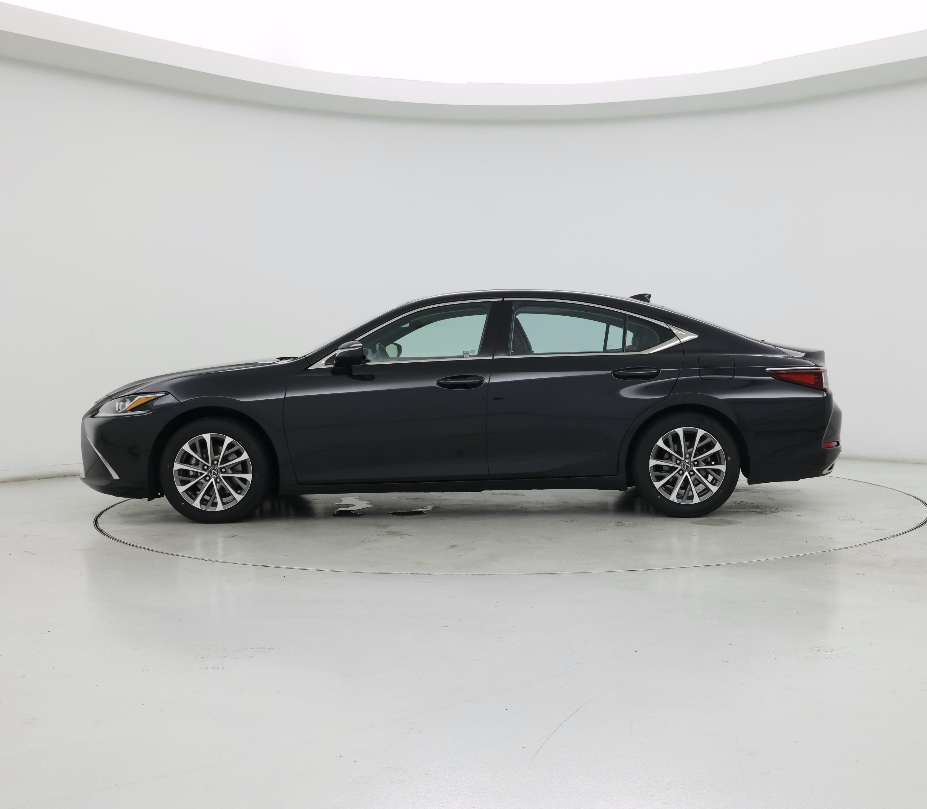 Thumbnail: 2024 Lexus ES - 3