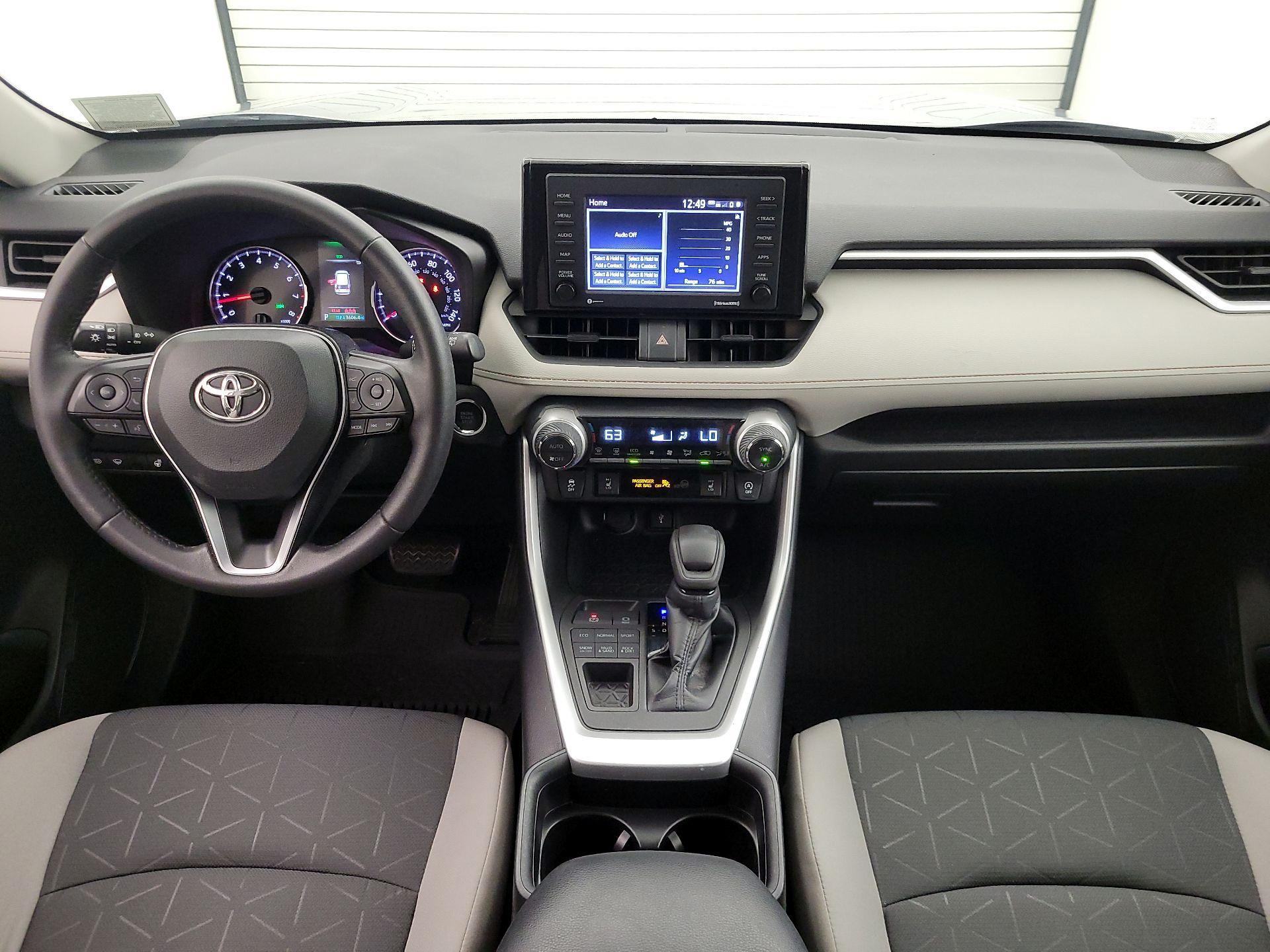 Thumbnail: 2021 Toyota RAV4 - 9