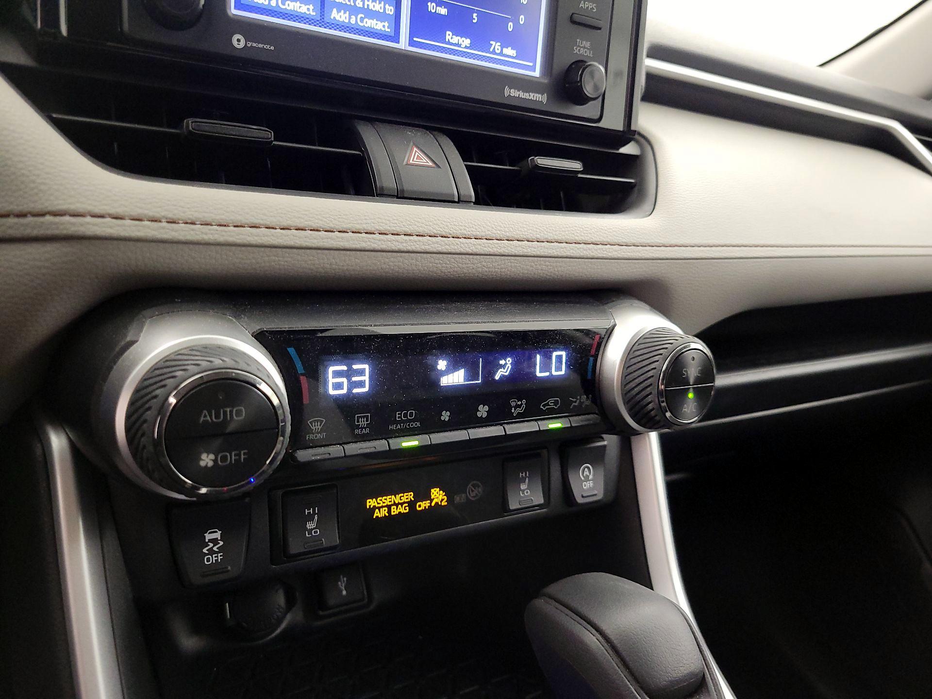 Thumbnail: 2021 Toyota RAV4 - 16