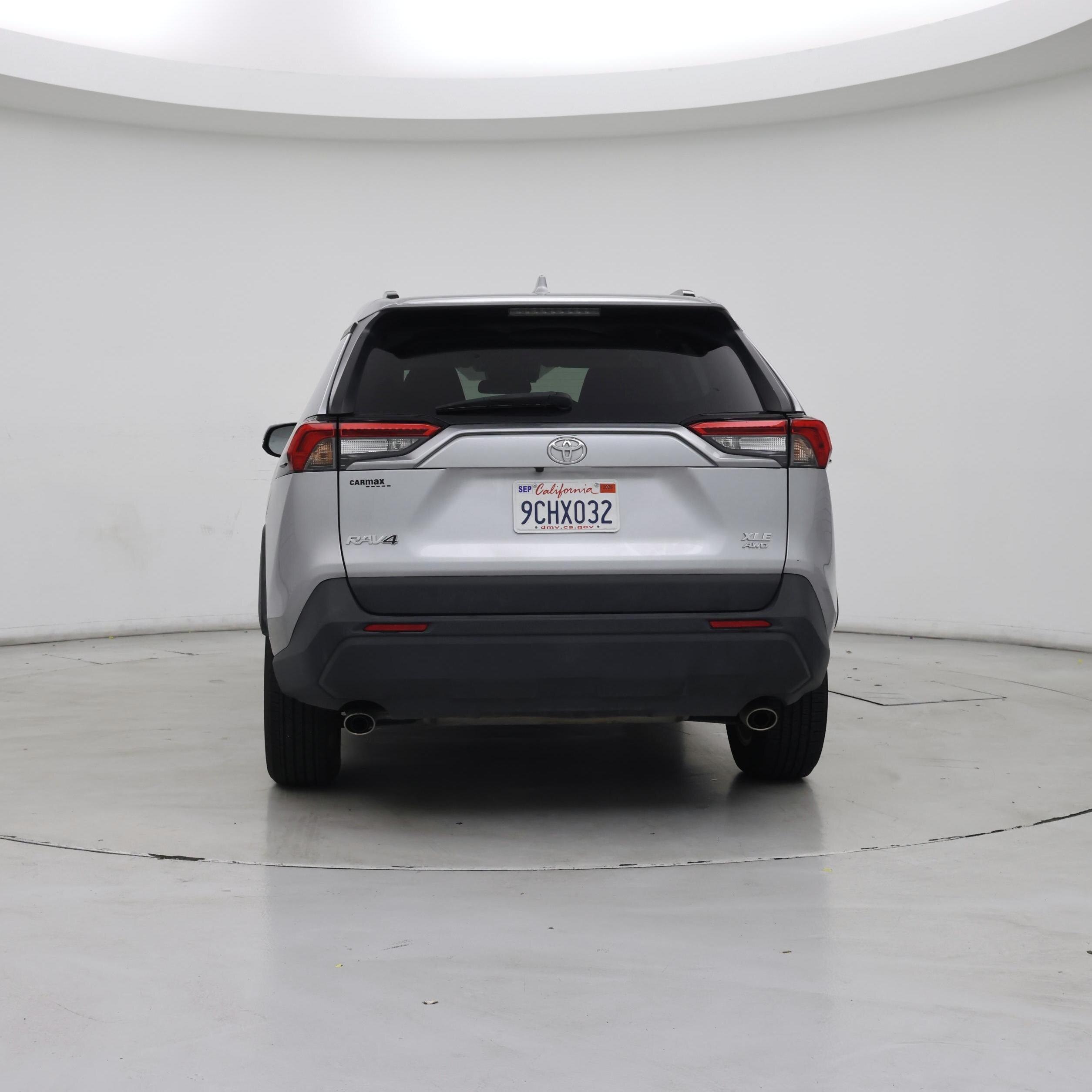 Thumbnail: 2021 Toyota RAV4 - 6