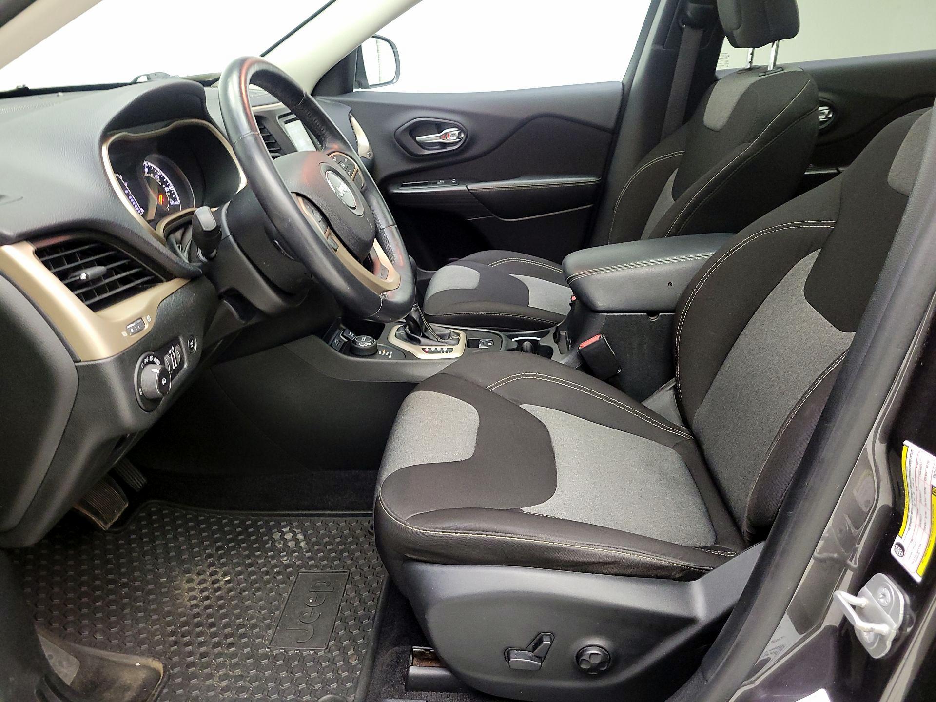 Thumbnail: 2014 Jeep Cherokee - 11