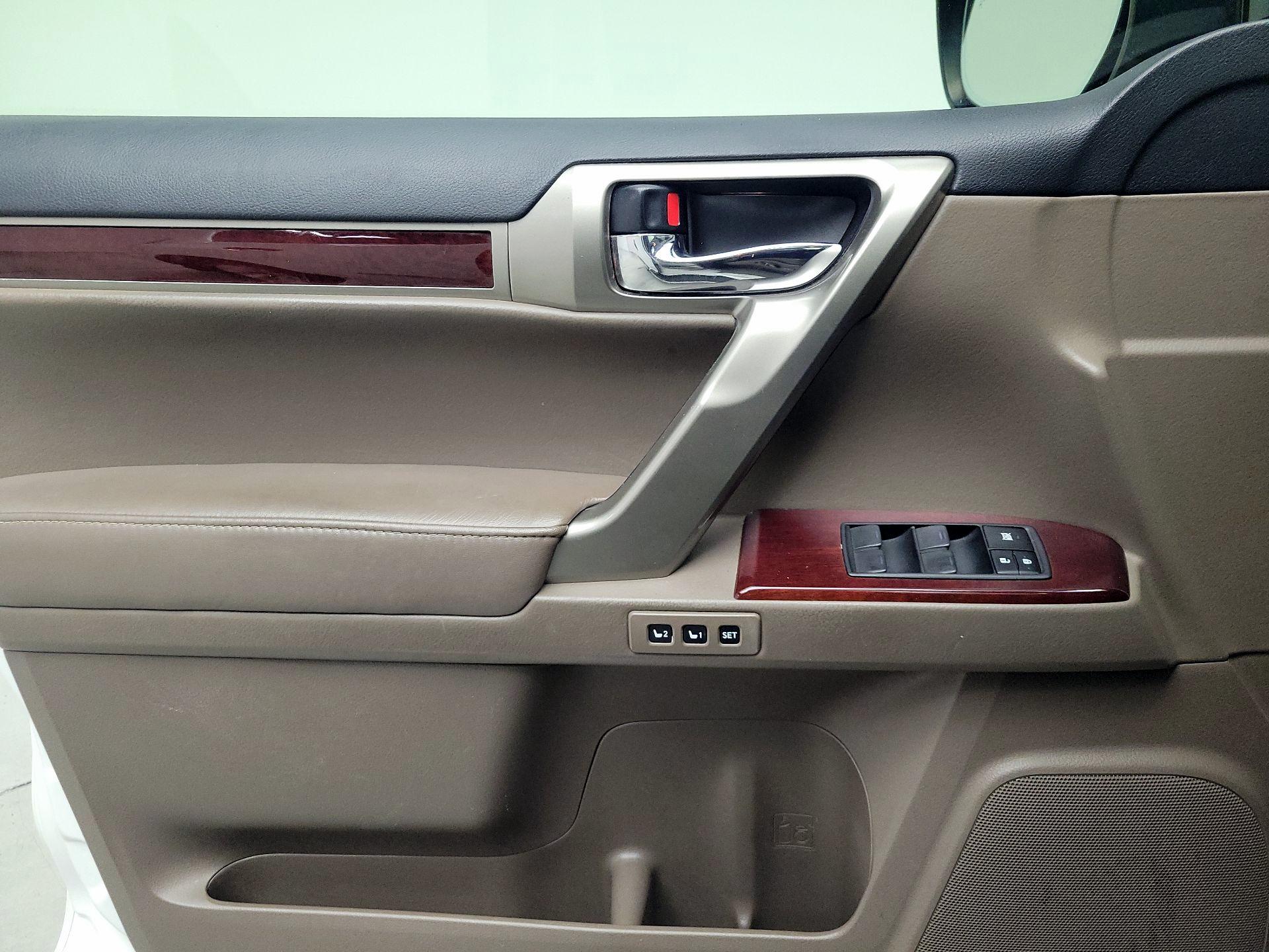 Thumbnail: 2019 Lexus GX - 12
