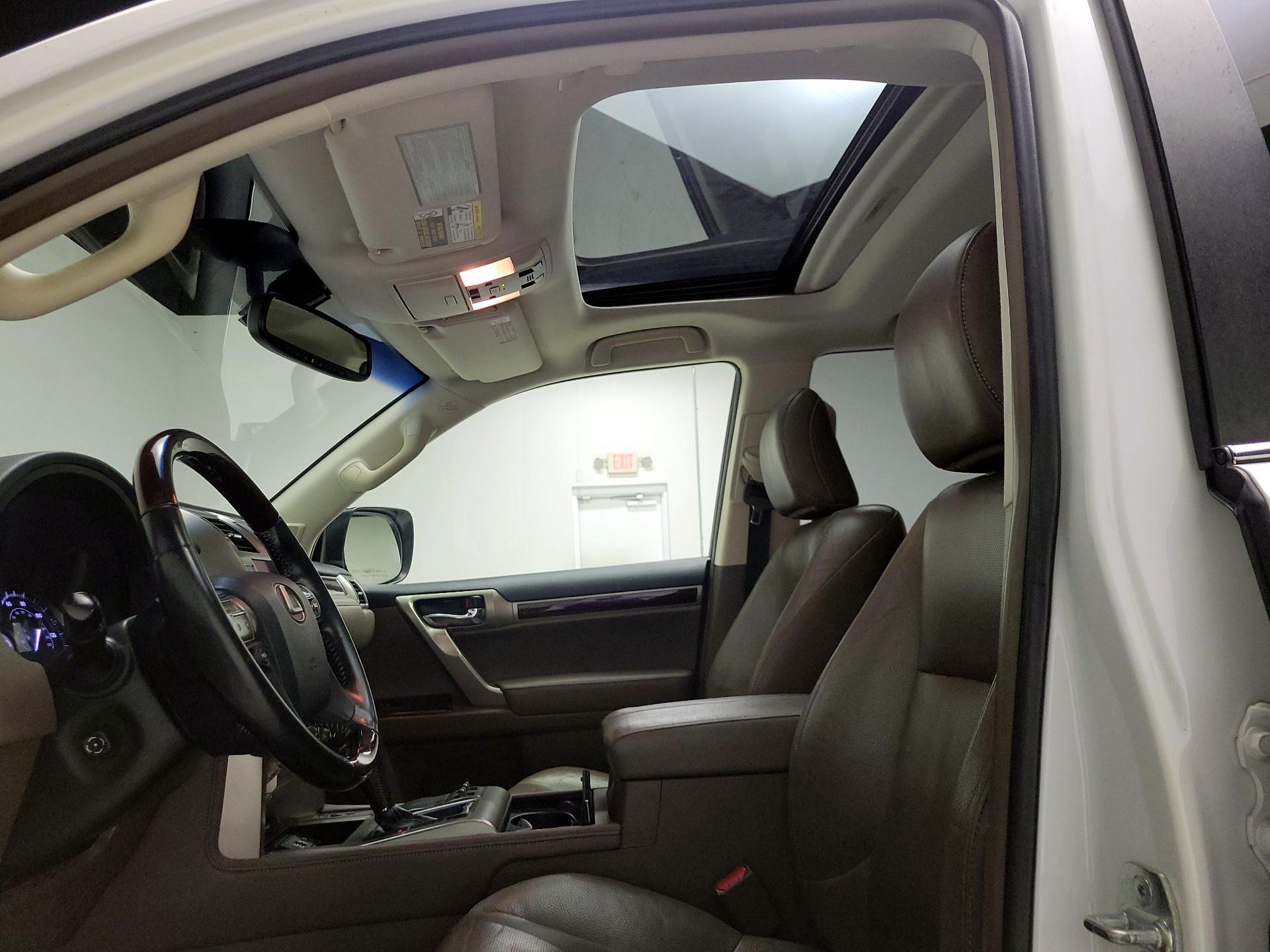 Thumbnail: 2019 Lexus GX - 20