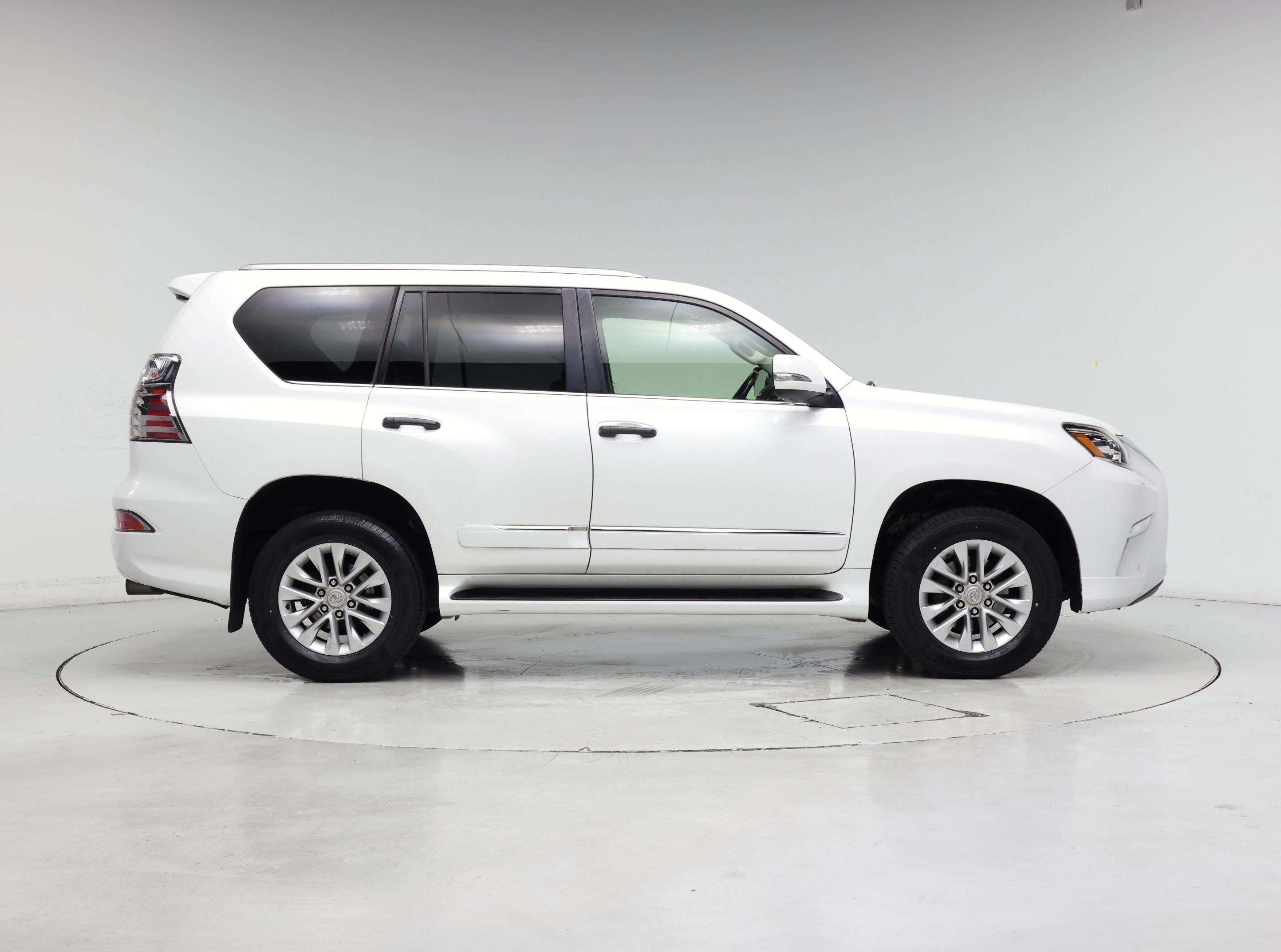 Thumbnail: 2019 Lexus GX - 7