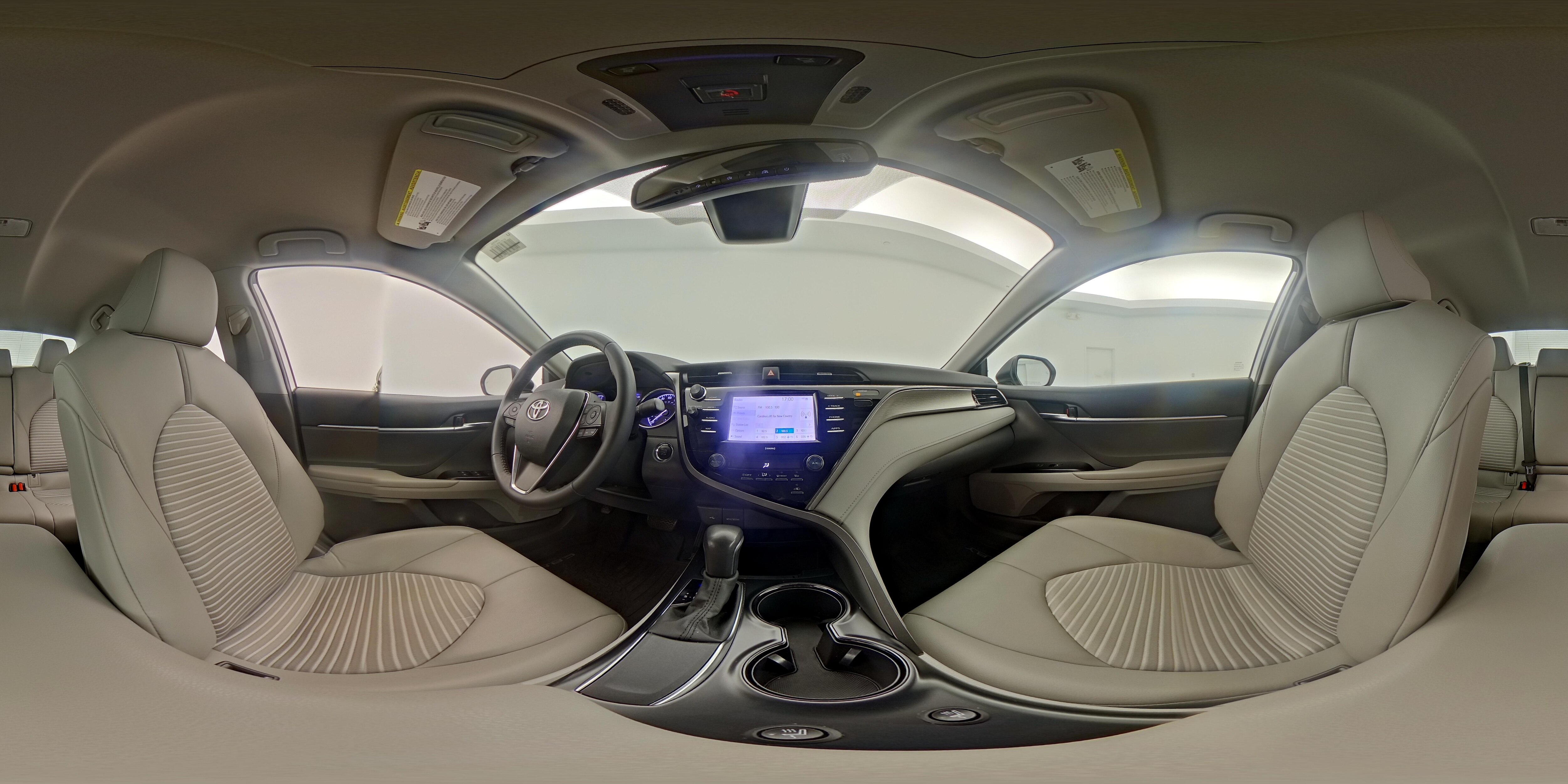 2020 Toyota Camry SE - Photo 24