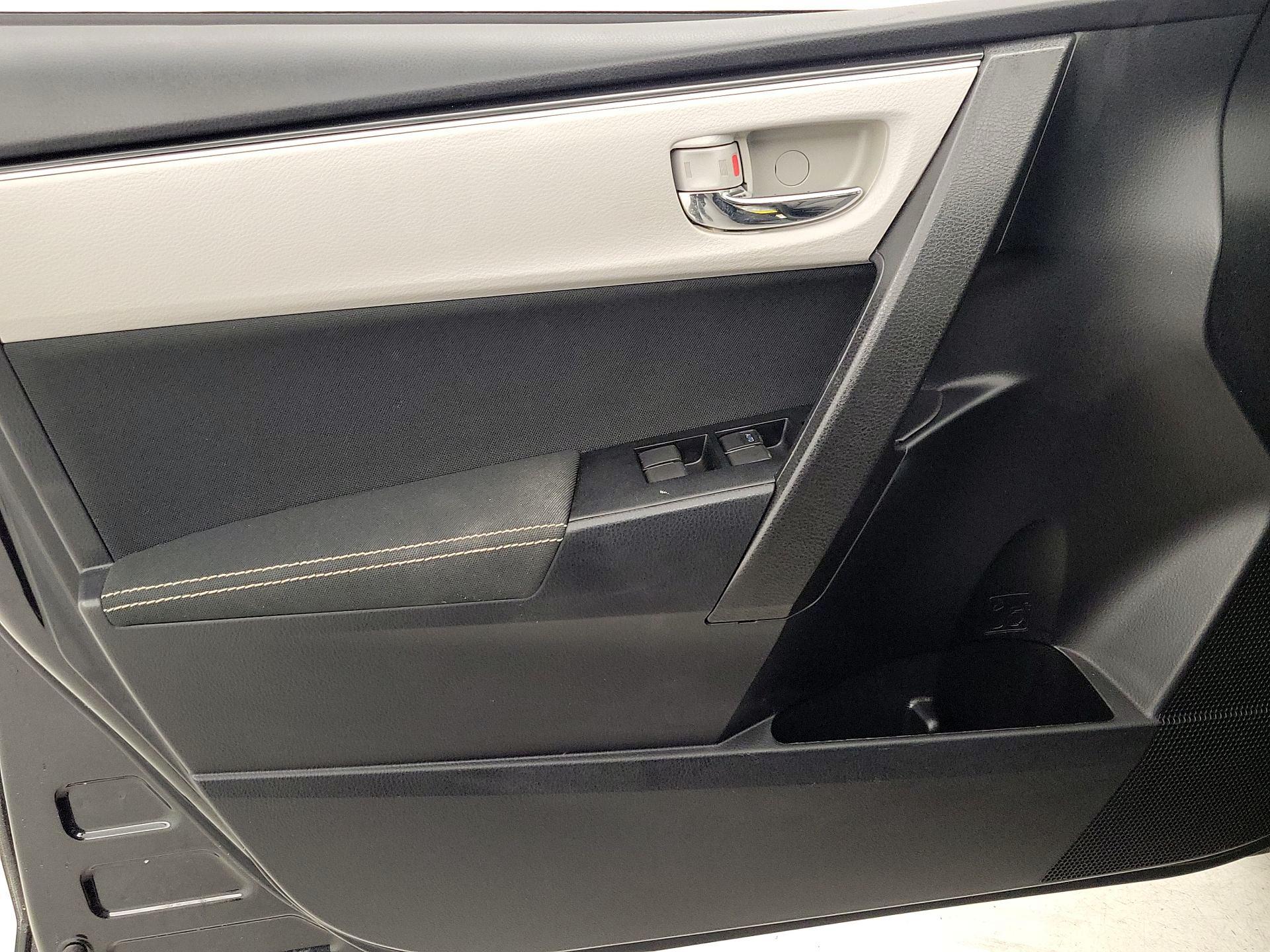Thumbnail: 2019 Toyota Corolla - 12