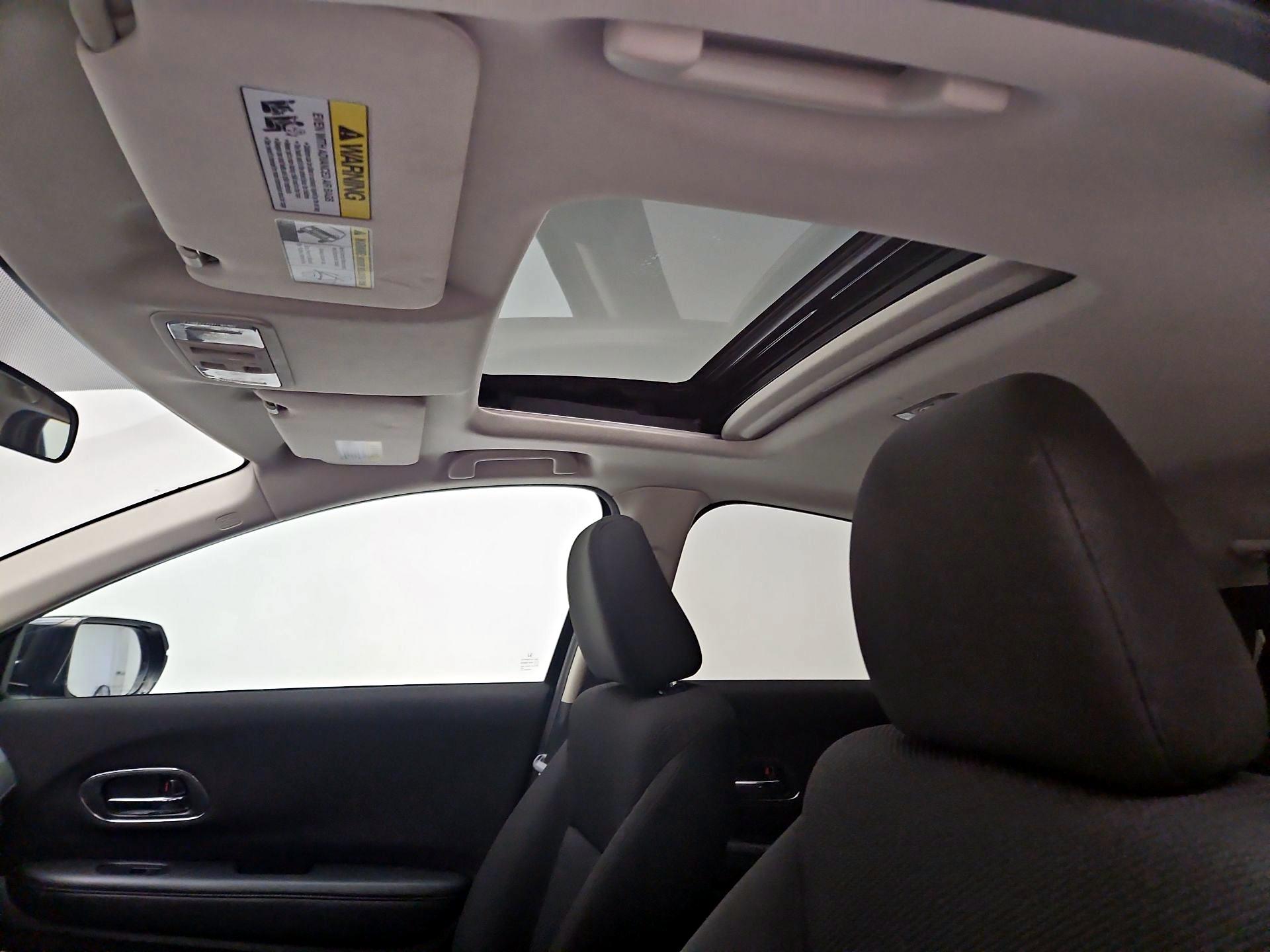 Thumbnail: 2017 Honda HR-V - 18