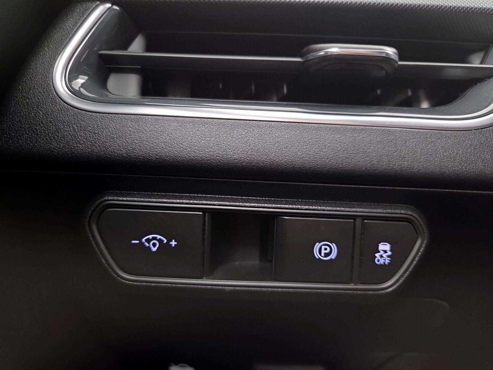 2025 Kia K4 EX - Photo 14