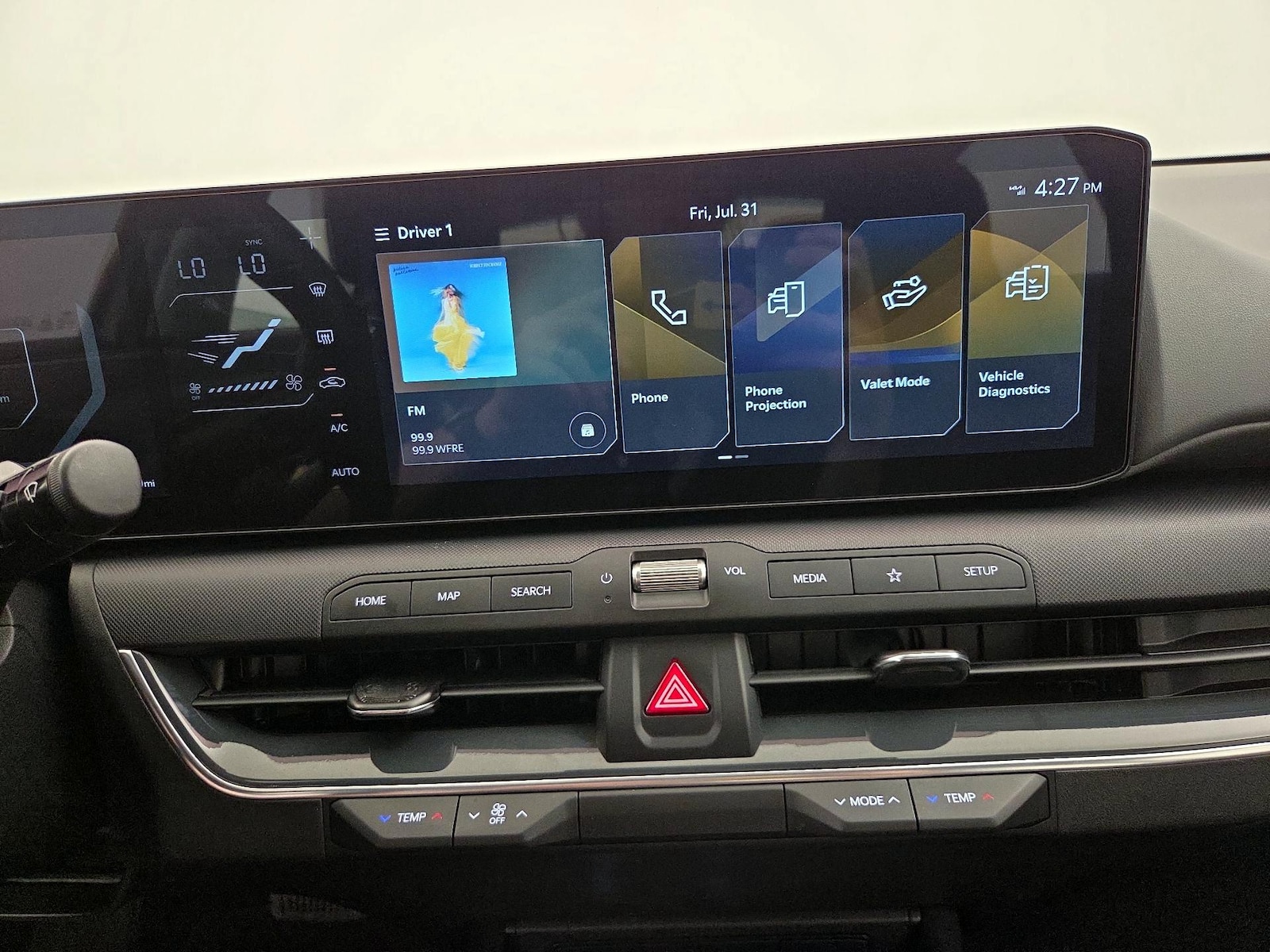 2025 Kia K4 EX - Photo 17