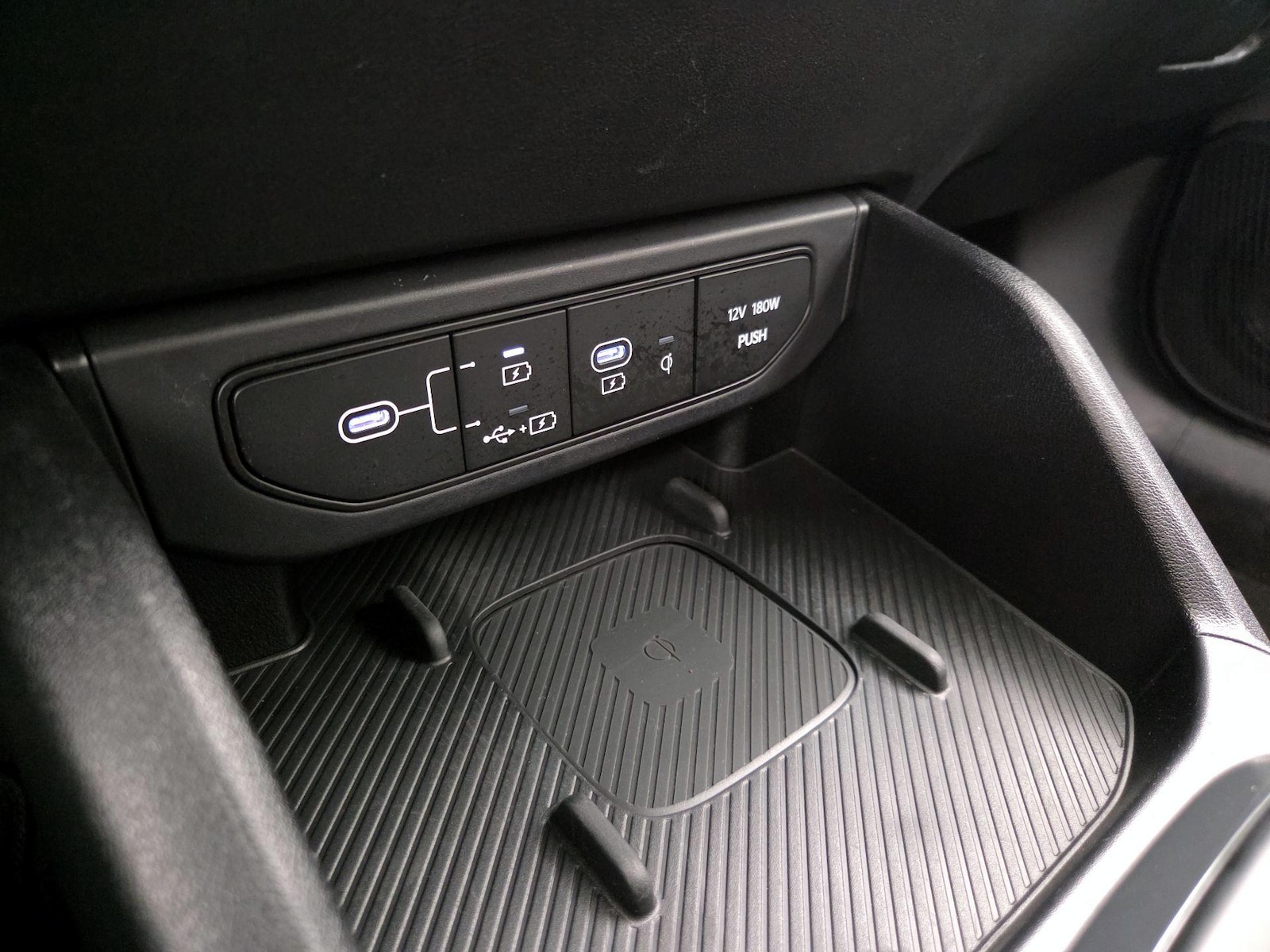 2025 Kia K4 EX - Photo 19