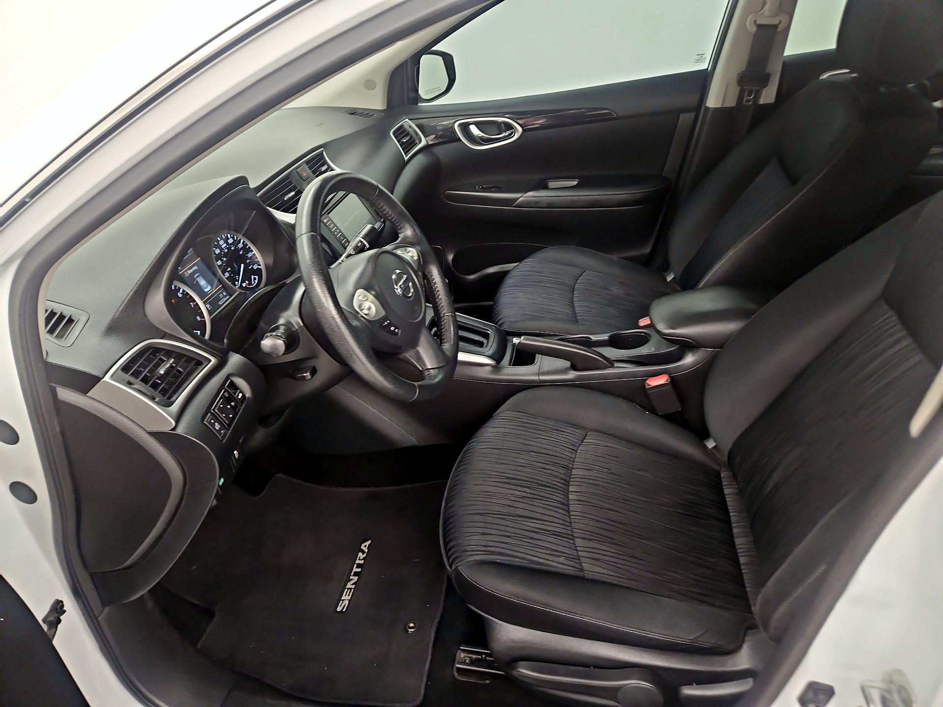 Thumbnail: 2019 Nissan Sentra - 11