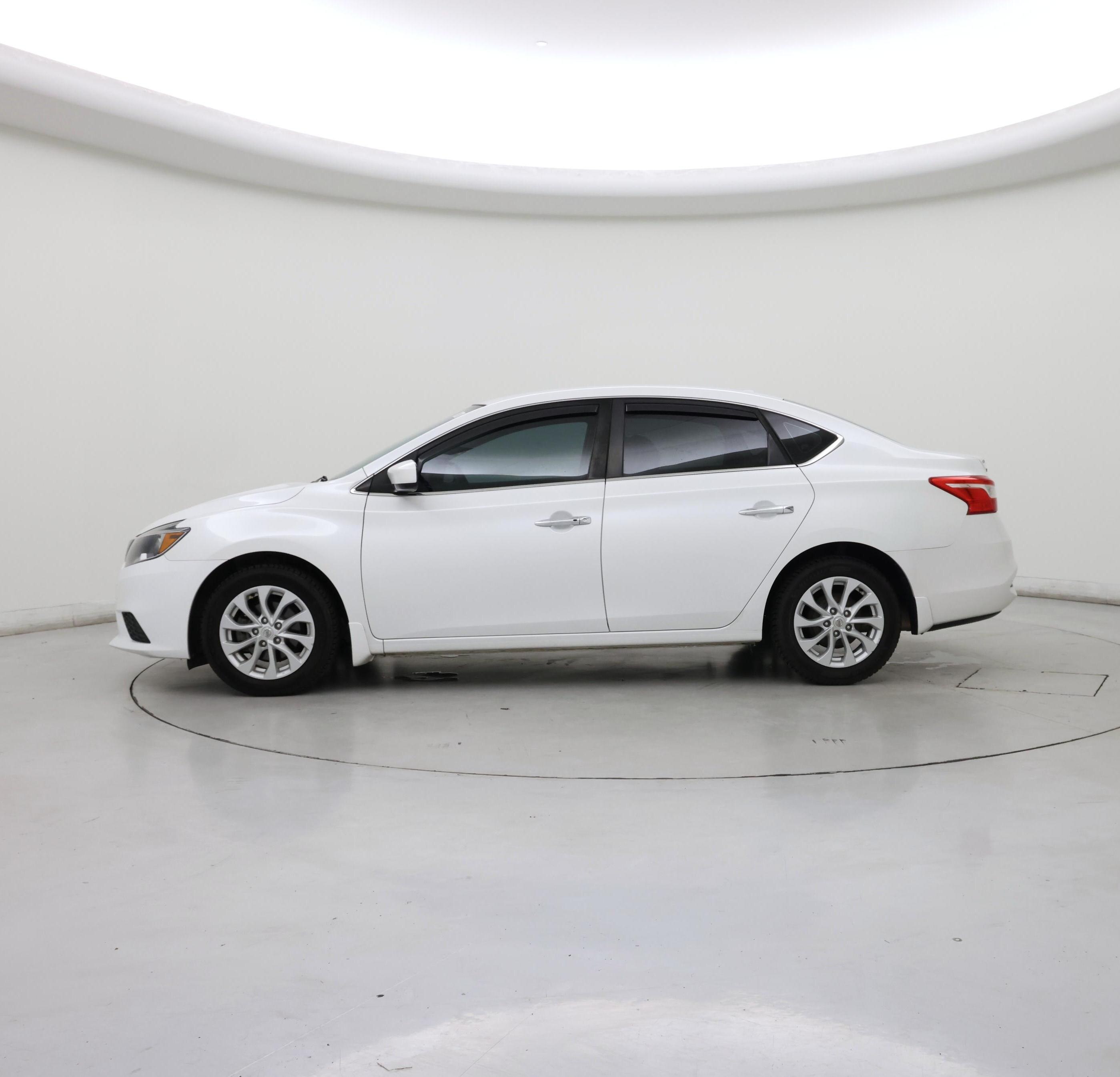 Thumbnail: 2019 Nissan Sentra - 3