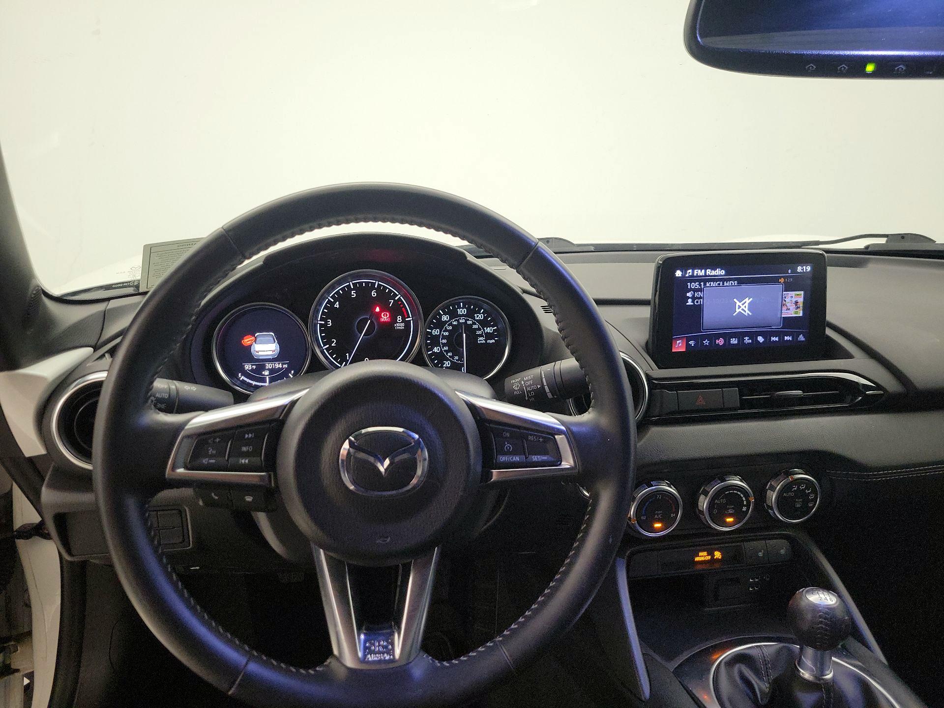 Thumbnail: 2022 Mazda MX-5 Miata - 10