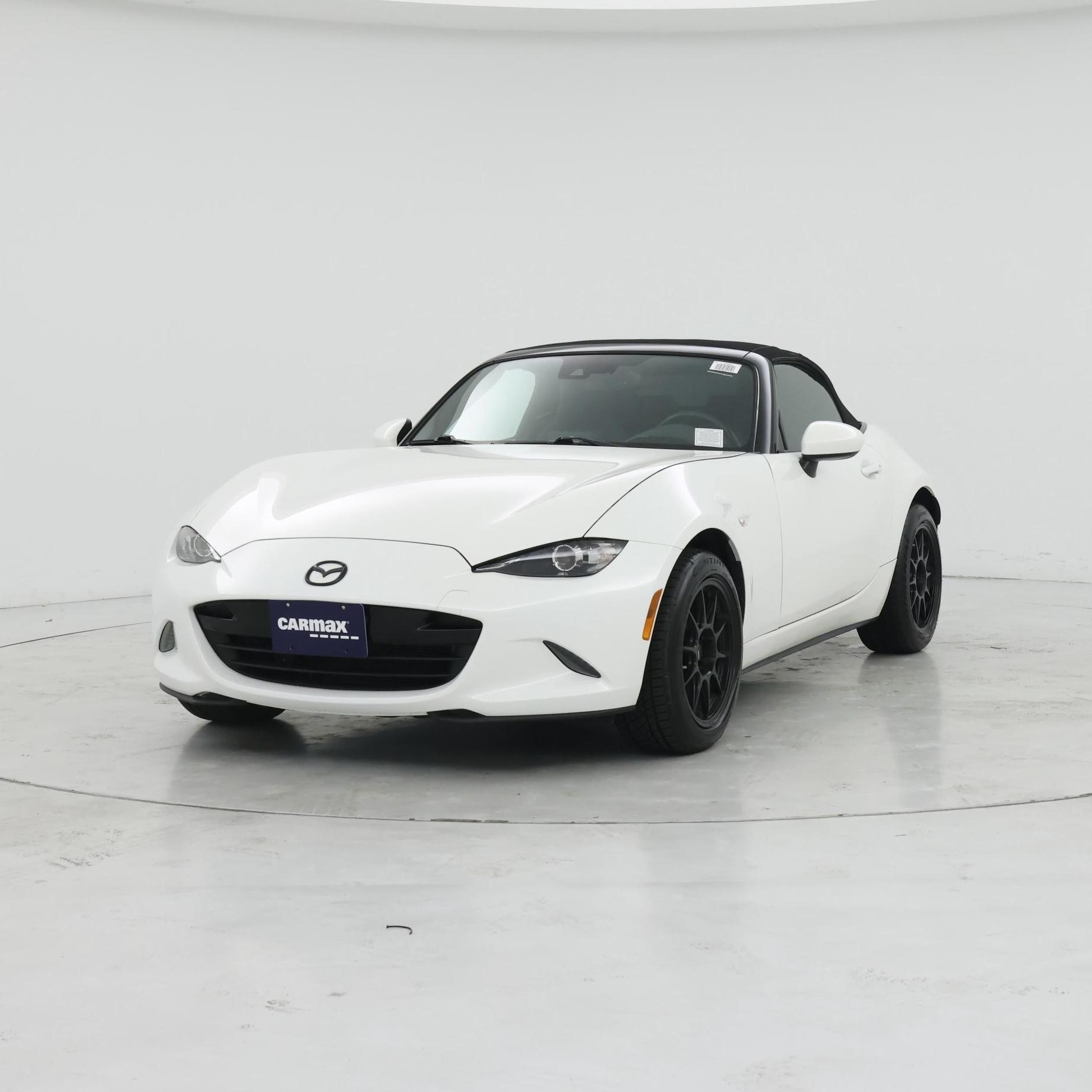 Thumbnail: 2022 Mazda MX-5 Miata - 4
