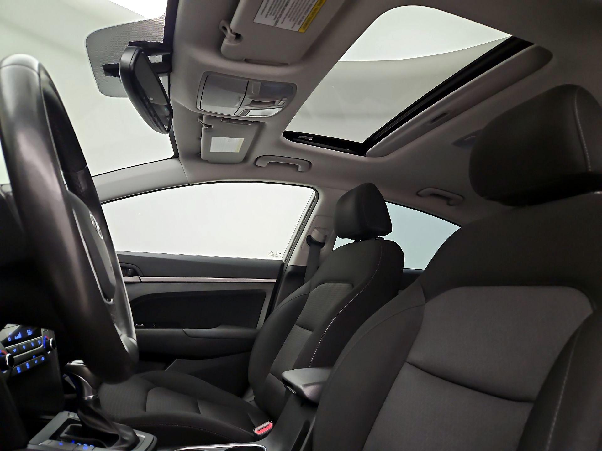 Thumbnail: 2018 Hyundai Elantra - 19